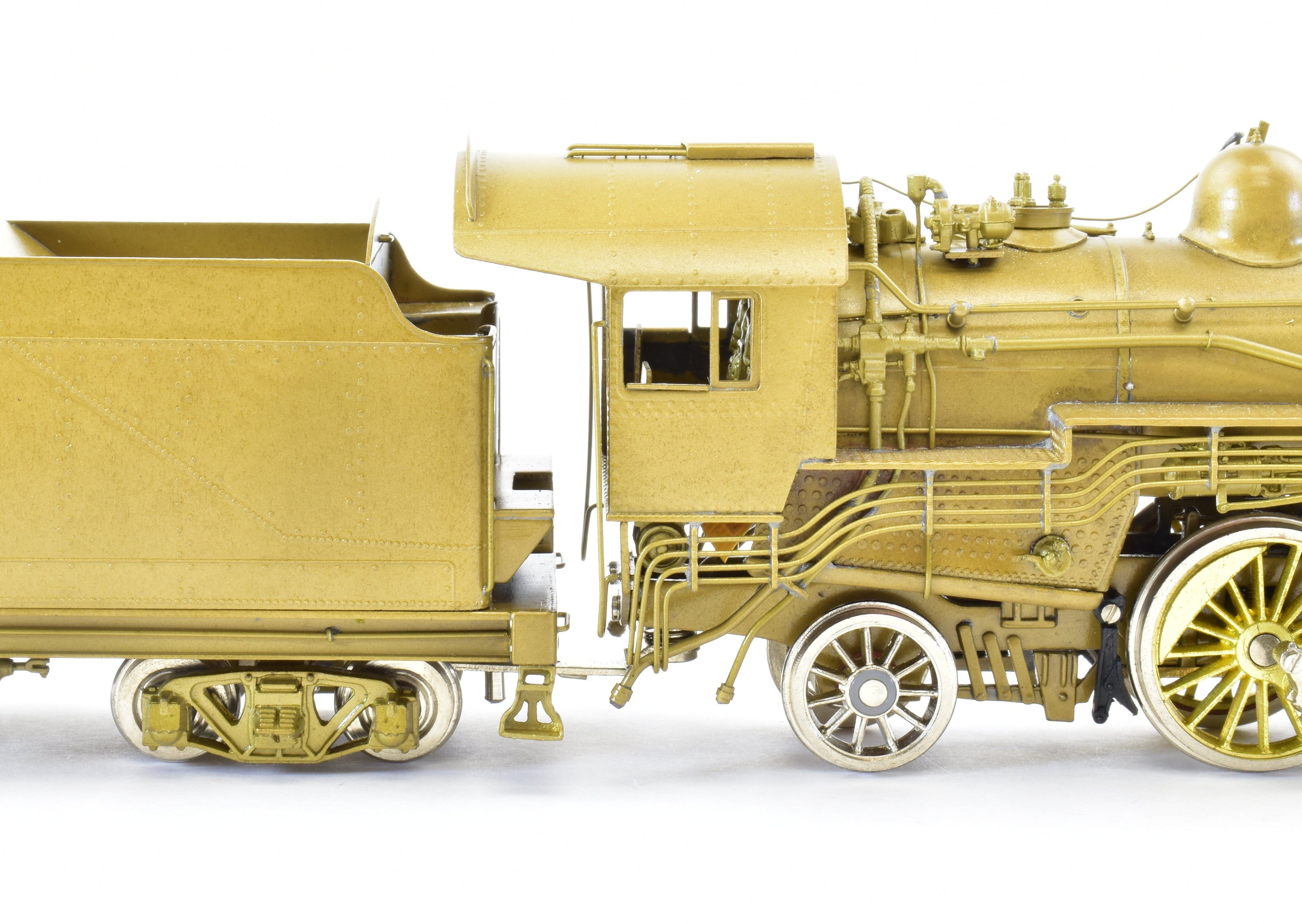 HO Scale Brass Model Train - Overland Models, Inc. Chesapeake & Ohio A - 16 4 - 4 - 2 Atlantic Locomotive by J.P. Models
