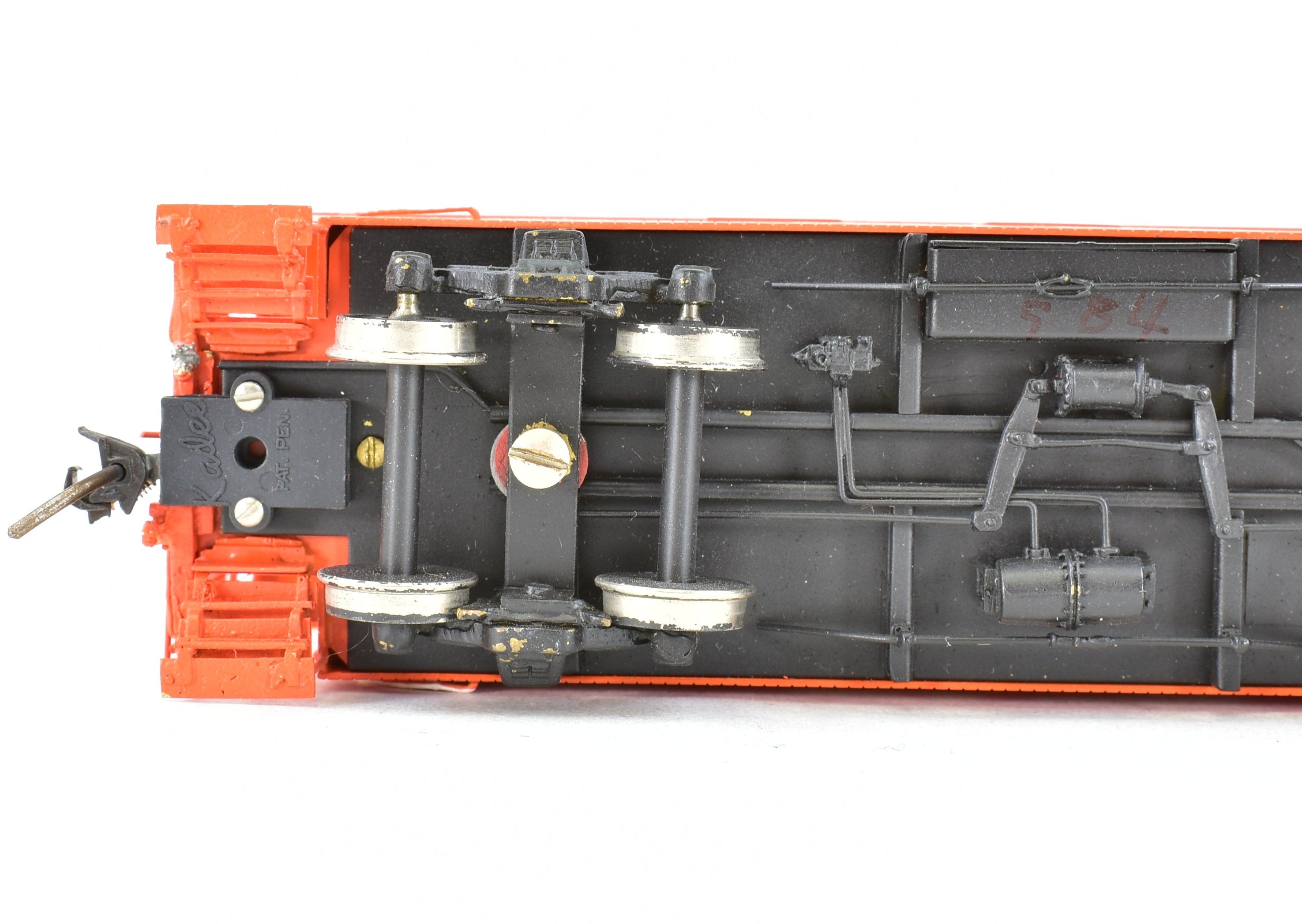 HO Scale Brass Van Hobbies Canadian National Railway Custom-Painted Wood Scribed Caboose