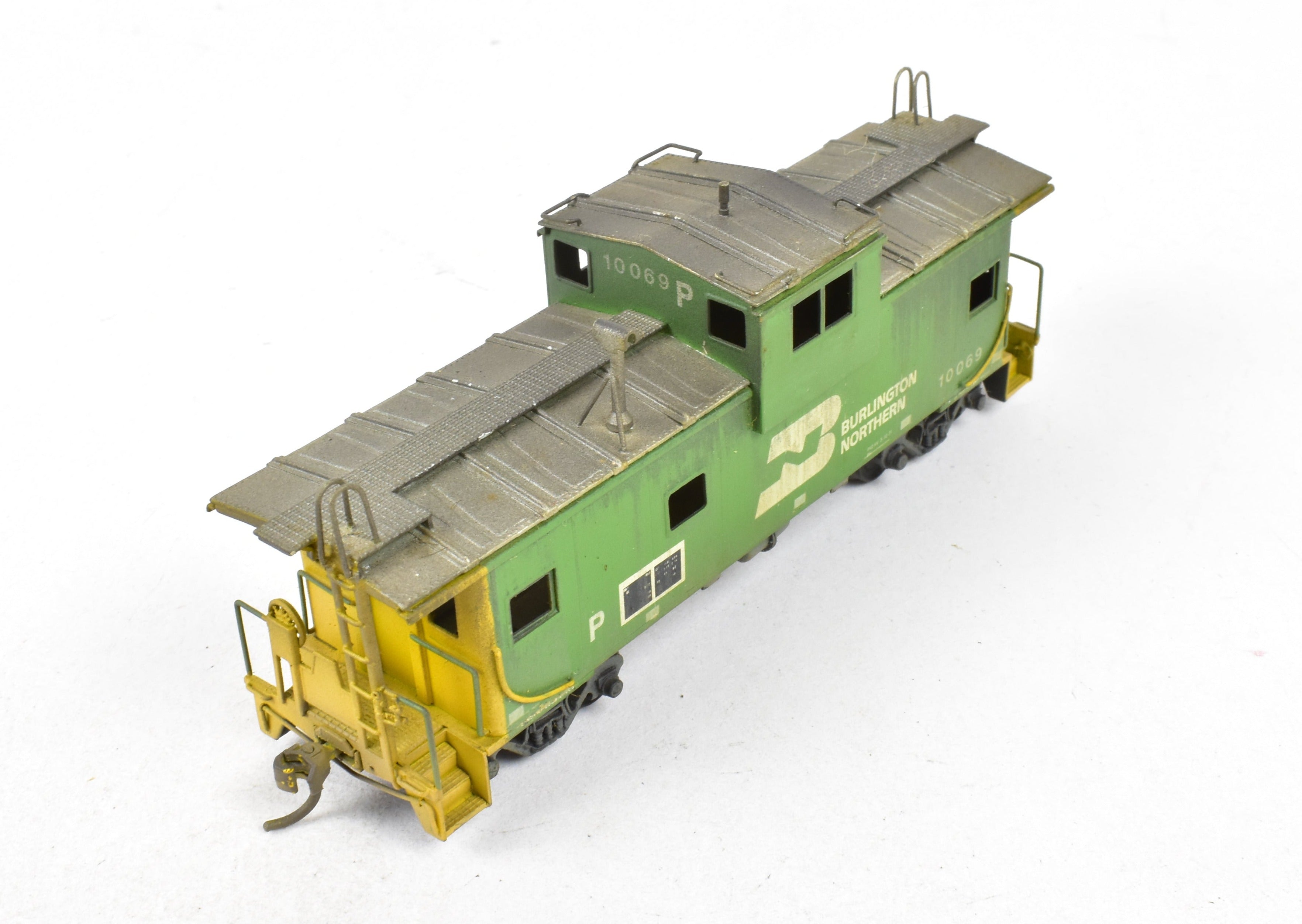 HO Scale Brass Oriental Limited Burlington Northern X Caboose X96 - 155 Class Model with Custom Painting and Weathering Effect