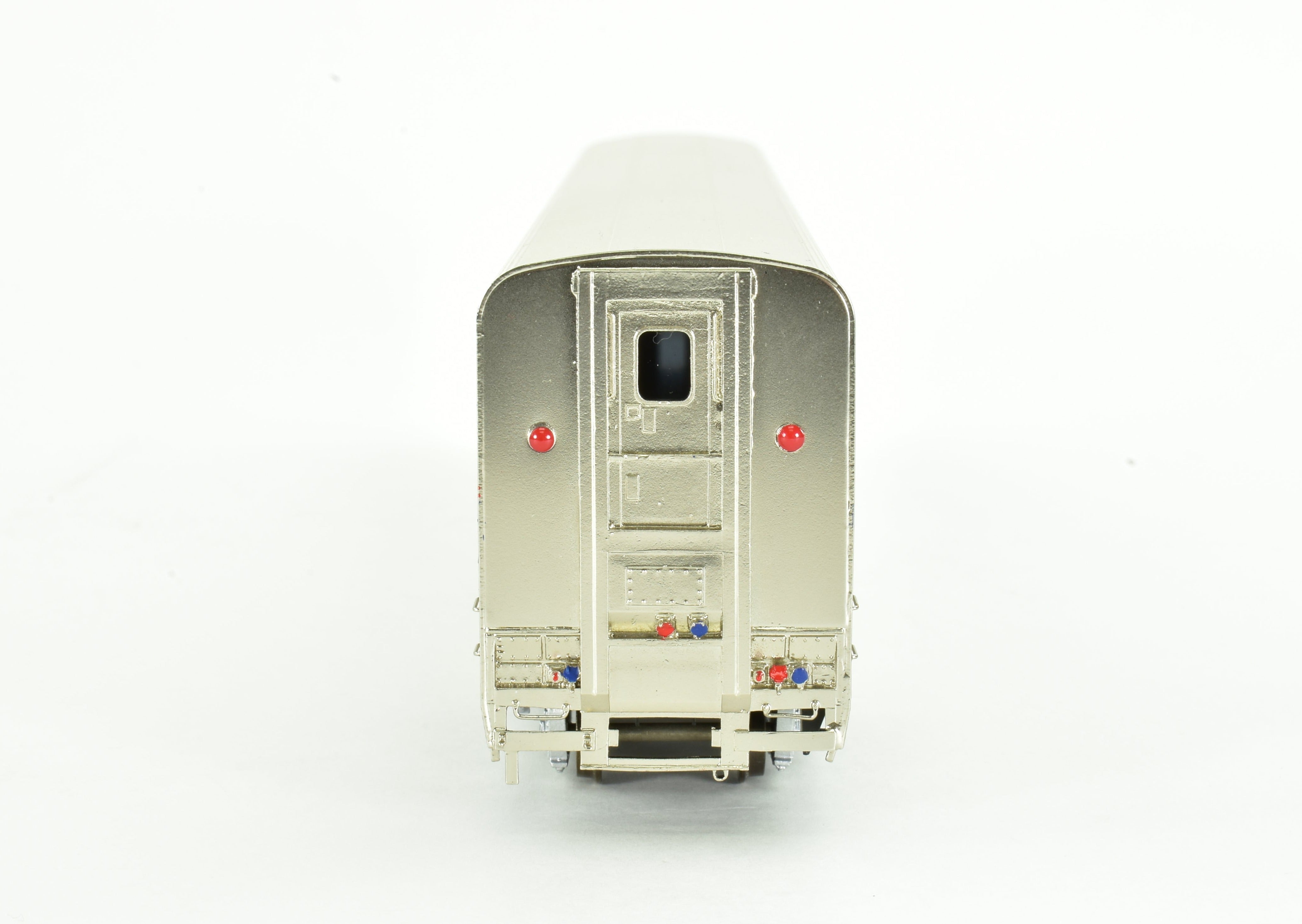 HO Scale Brass Model Train CON OMI - Overland Models, Inc. Amtrak Superliner II Dining Car Factory Painted with Road Number 38039