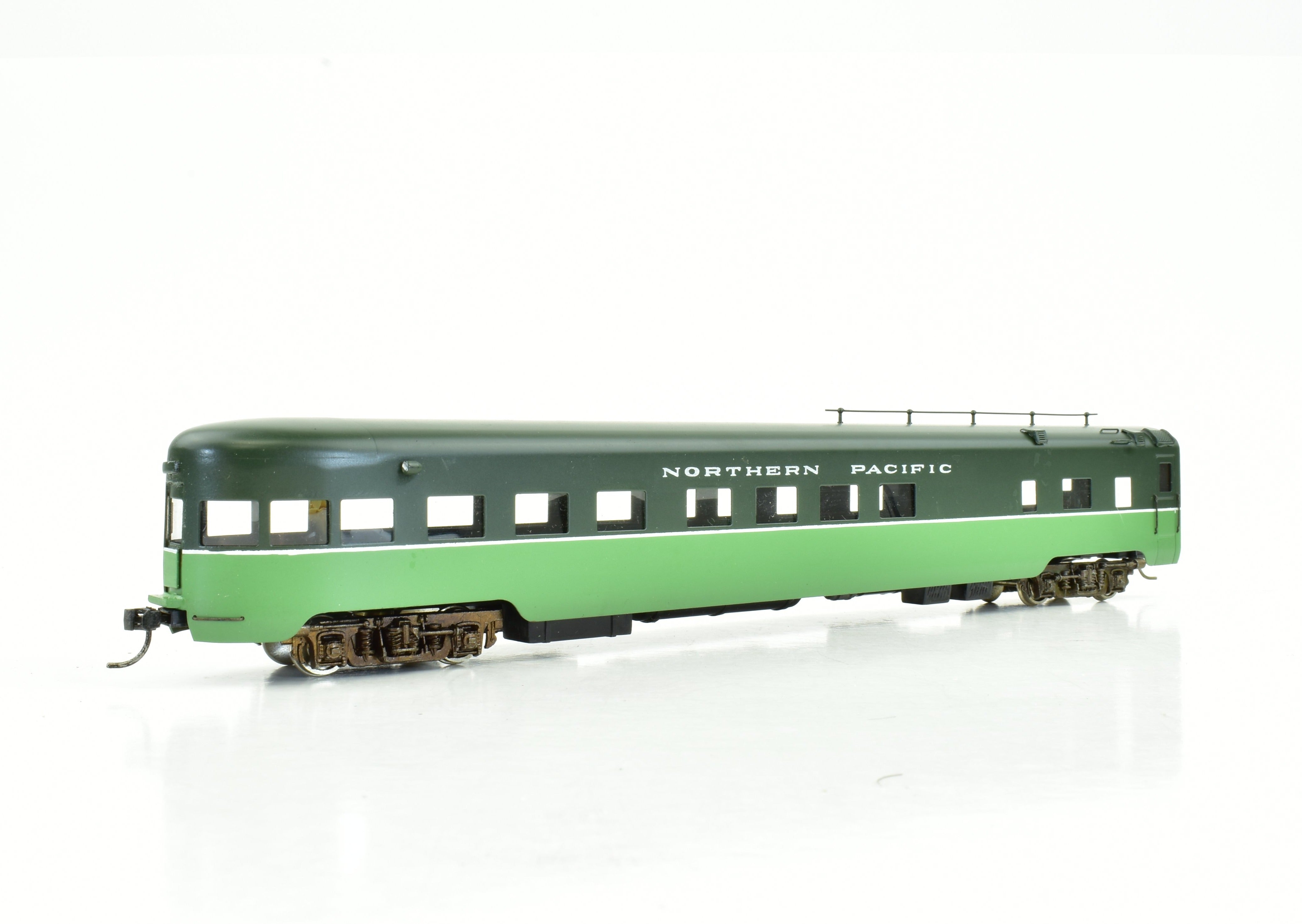 HO Scale Brass Balboa Northern Pacific 5-Car Factory-Painted Passenger Set