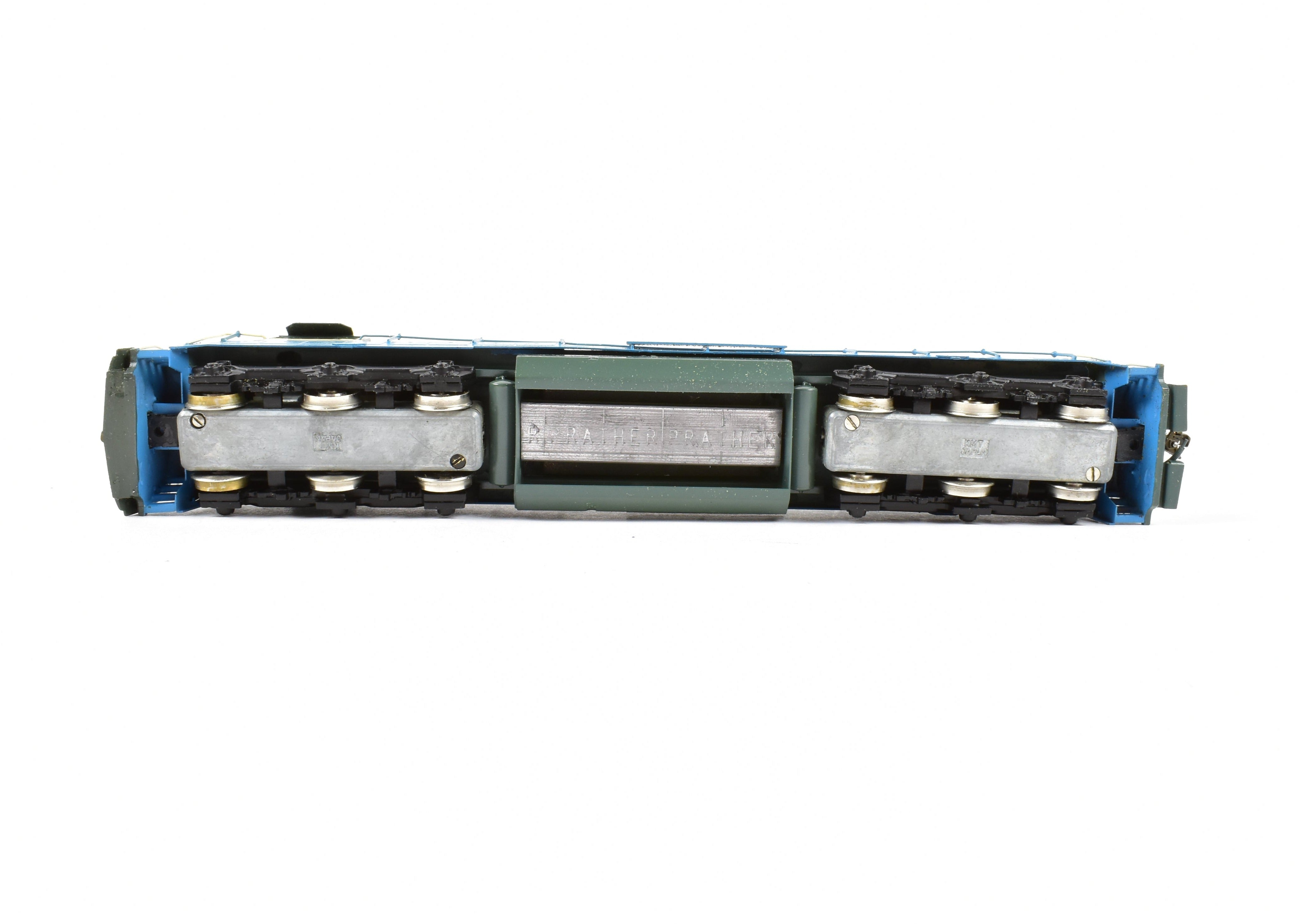 HO Scale Brass ALCO Model - Great Northern General Electric U - 33C Diesel Locomotive with Custom Painting