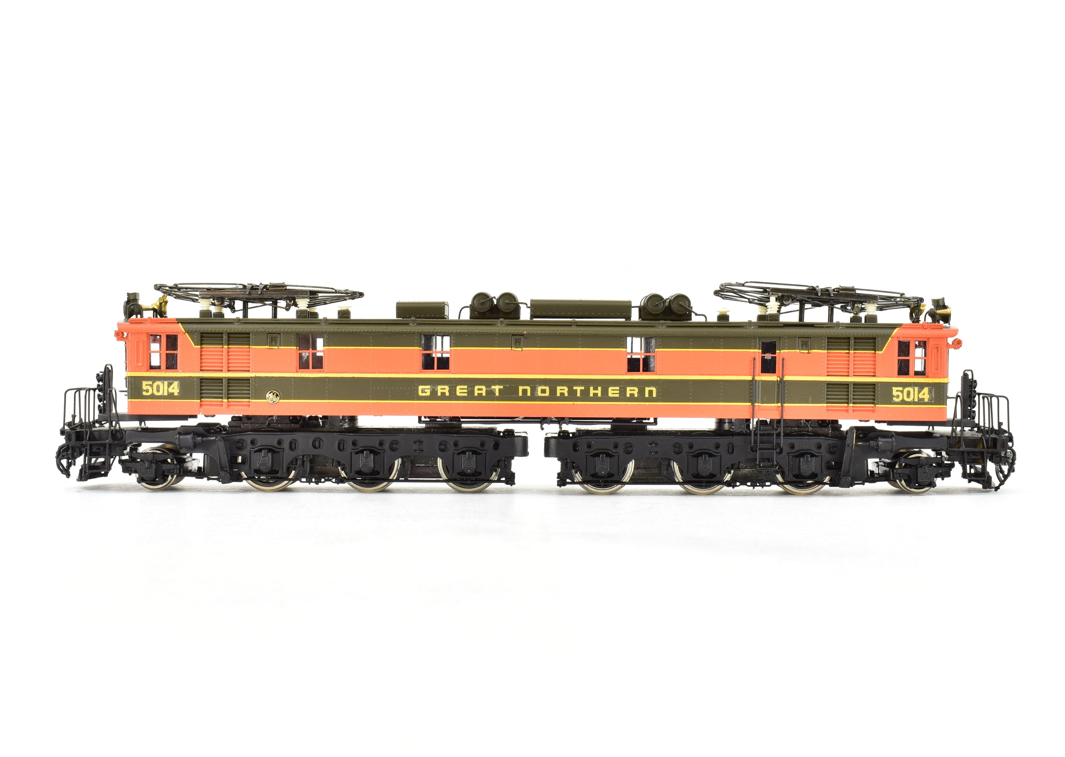 HO Scale Brass Tenshodo GN - Great Northern Y - 1 Electric Locomotive Model from 1978 - 1980 Run in FP Empire Builder Scheme No. 5014
