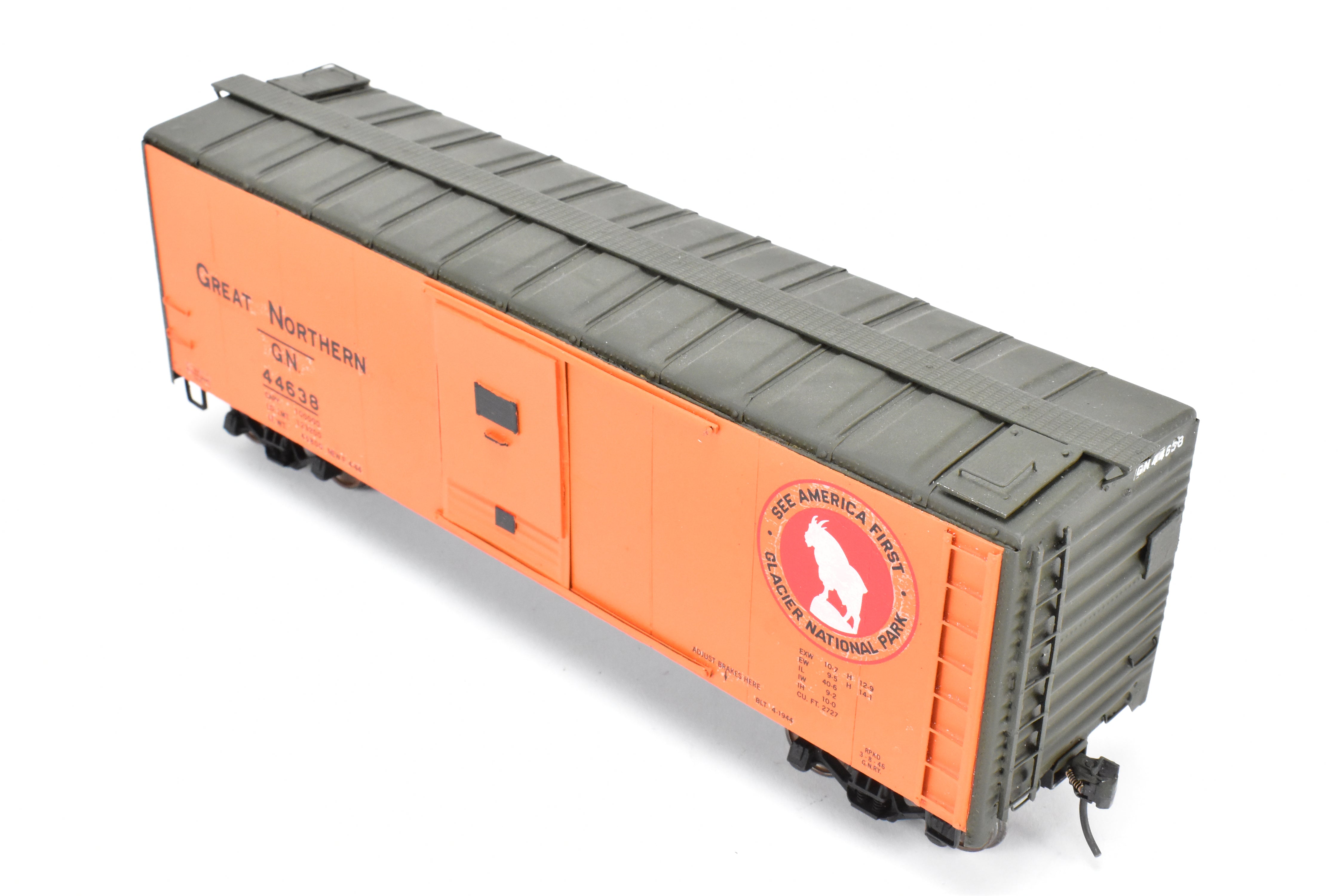 O Scale Metal GN - Great Northern 40' Plywood Boxcar with Excellent Build and Custom Paint