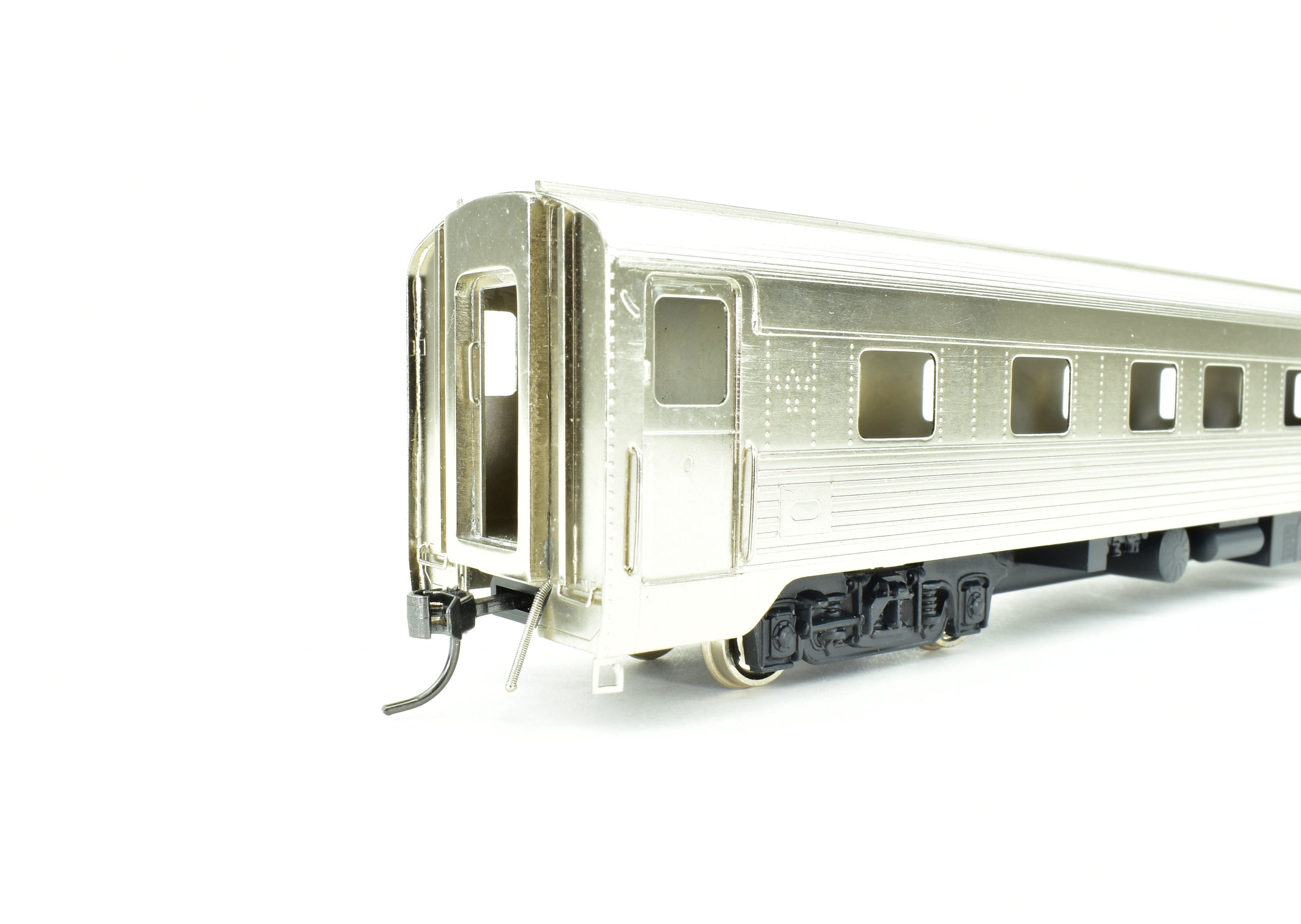 HO Scale Brass Model Train Sleeper by S. Soho & Co. - Canadian Pacific Railroad Chateau Latour 8-1-3-4 Lightweight Design