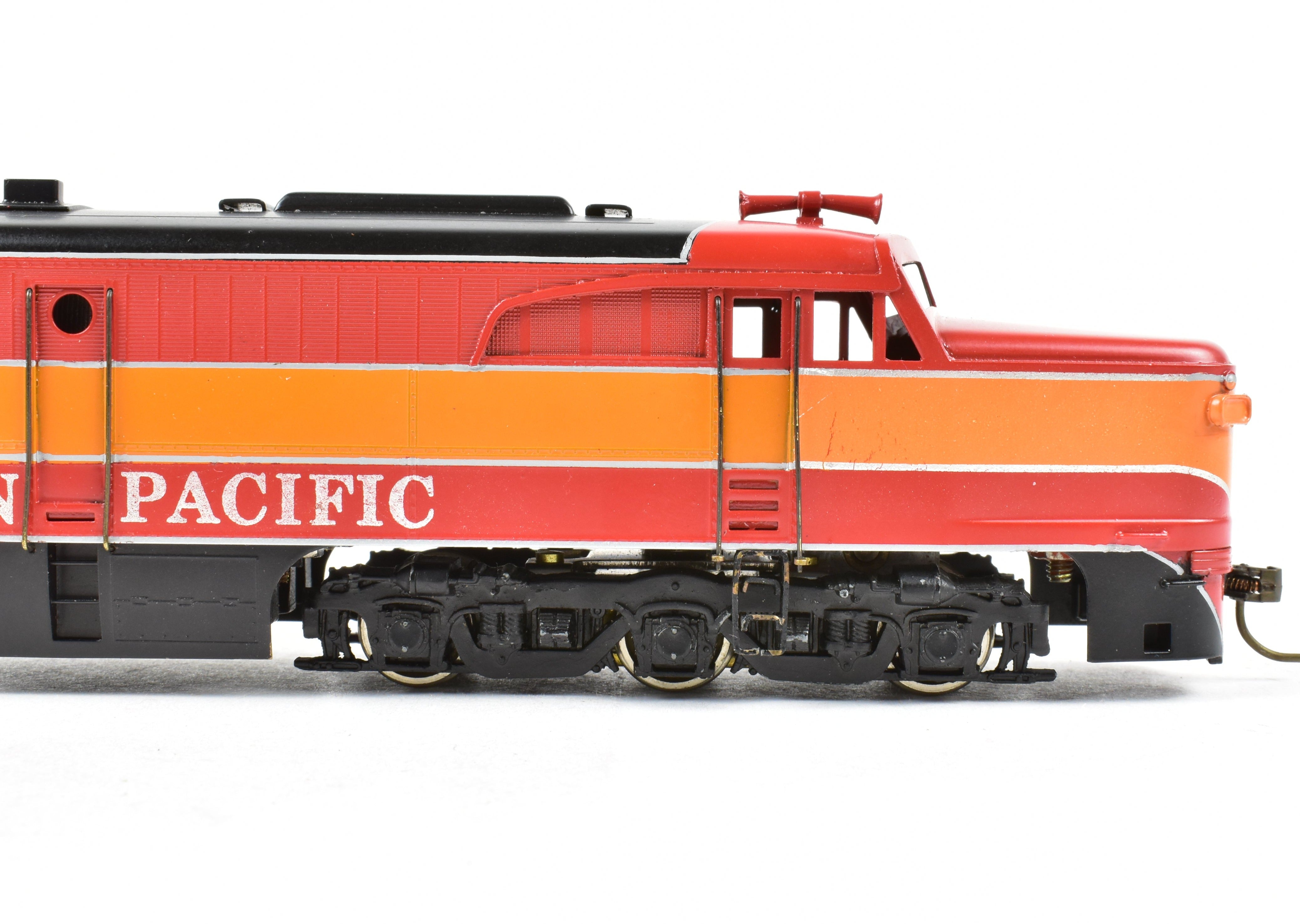 HO Scale Brass Balboa SP - Southern Pacific Daylight PA - 1 A - B - A Locomotive Set with Factory Painting