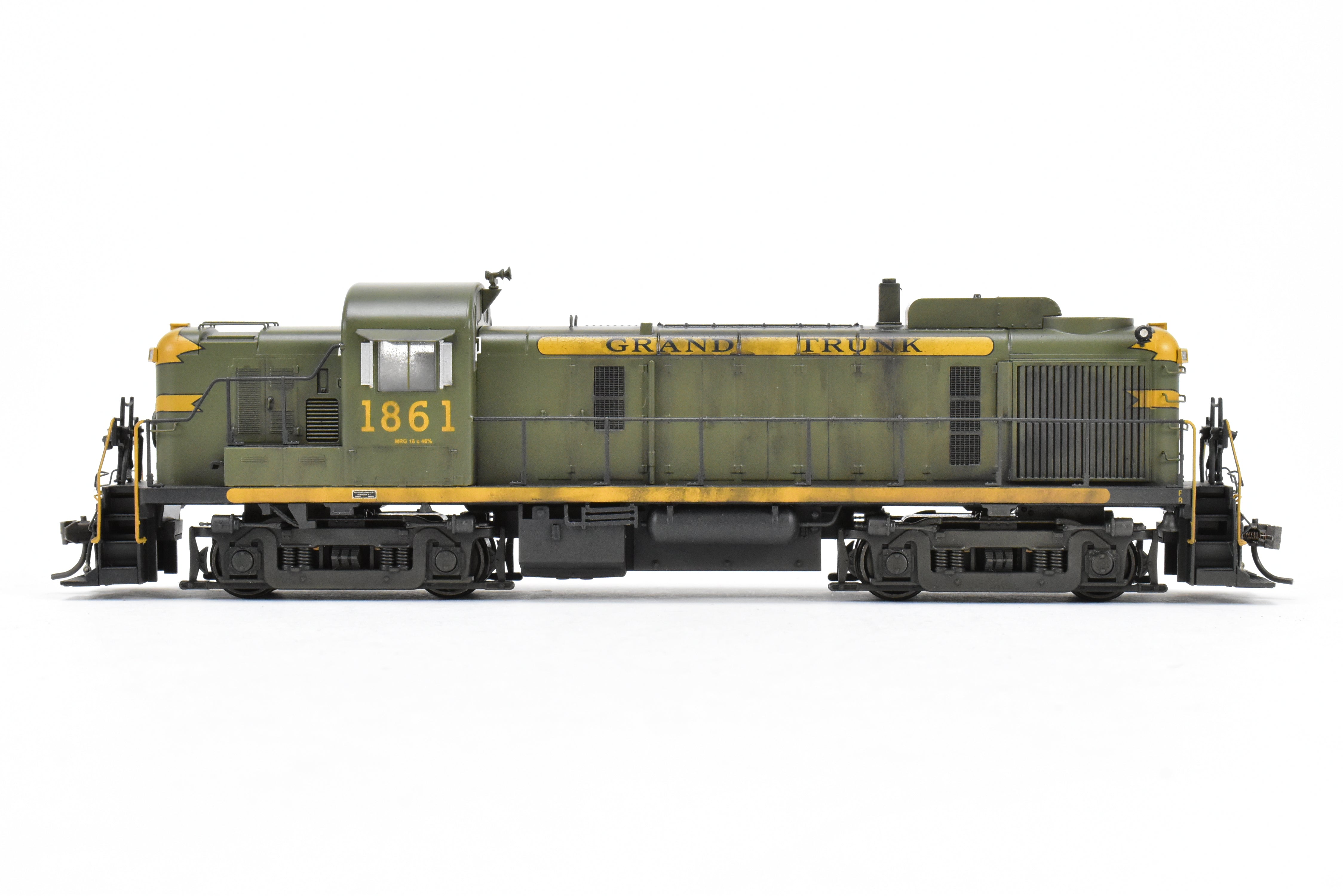 Bowser Executive Line GTW Grand Trunk Alco RS-3 Phase III, ESU DCC & Sound, #1861 Weathered