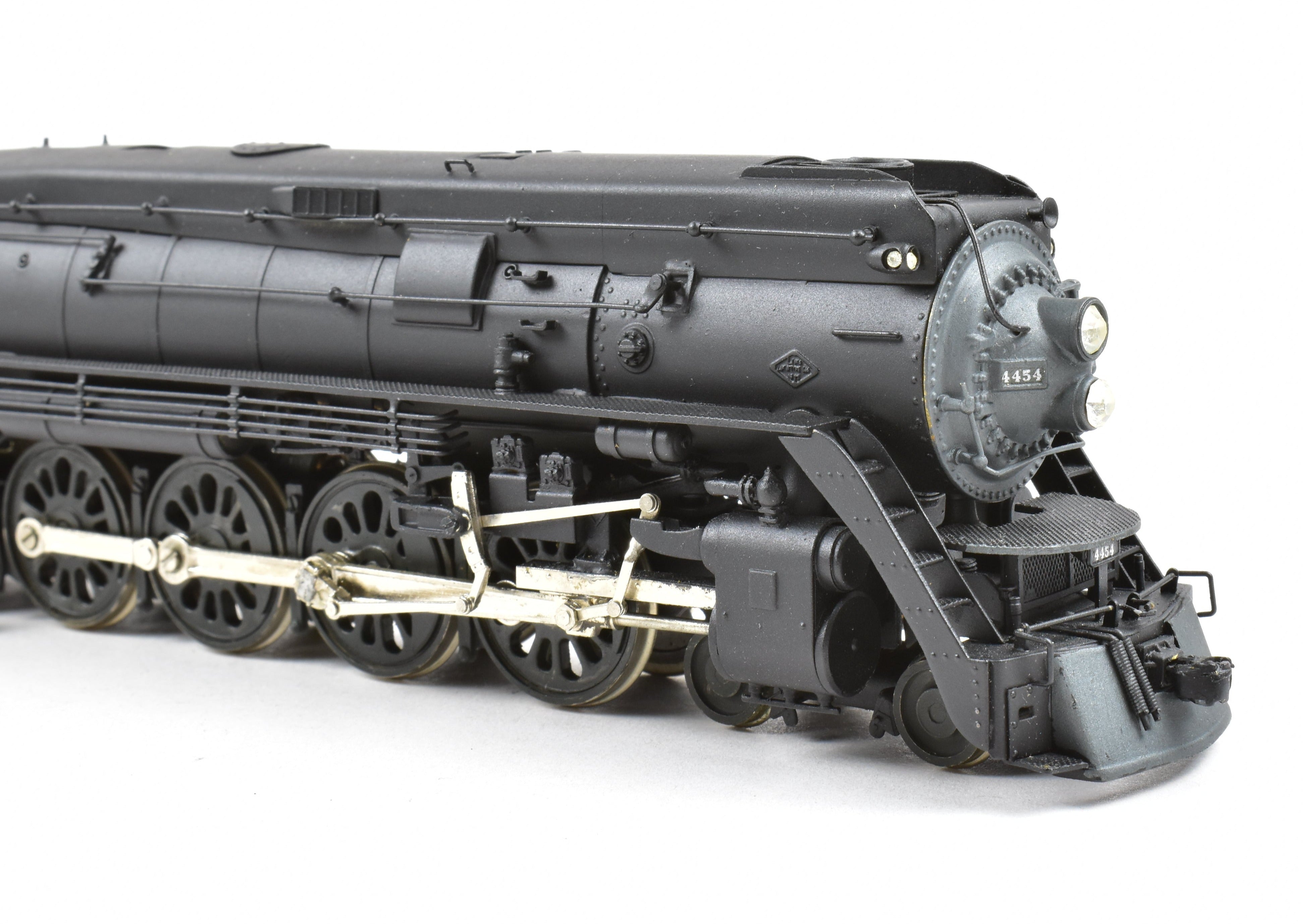 HO Scale Brass Model Train - Balboa SP Southern Pacific GS - 4 4 - 8 - 4 De - Skirted and Custom Painted Locomotive No. 4454
