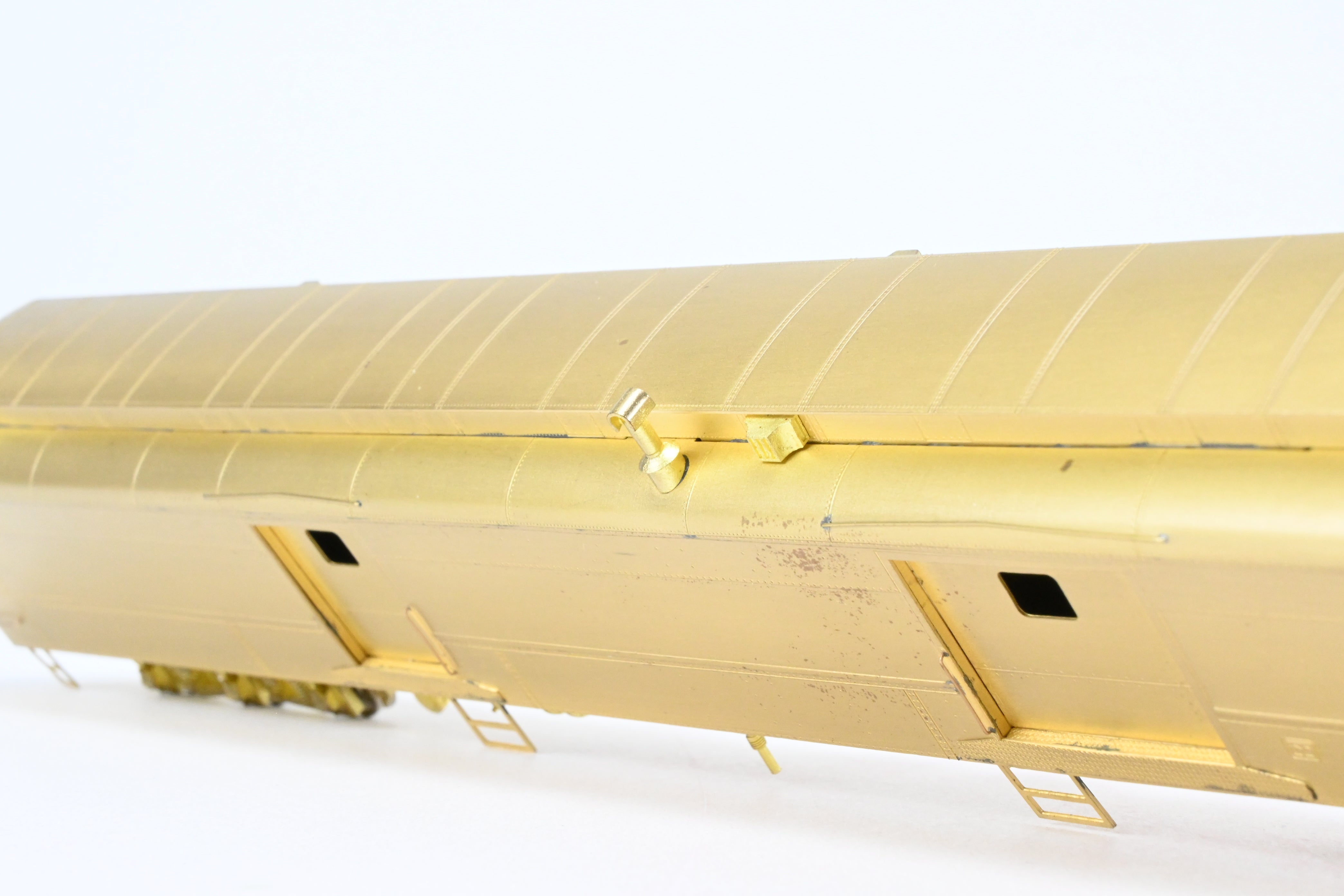 HO Scale Brass Cascade Models Great Northern Modernized Baggage Car with Round Ends and Steel Doors, Models #475 - 486