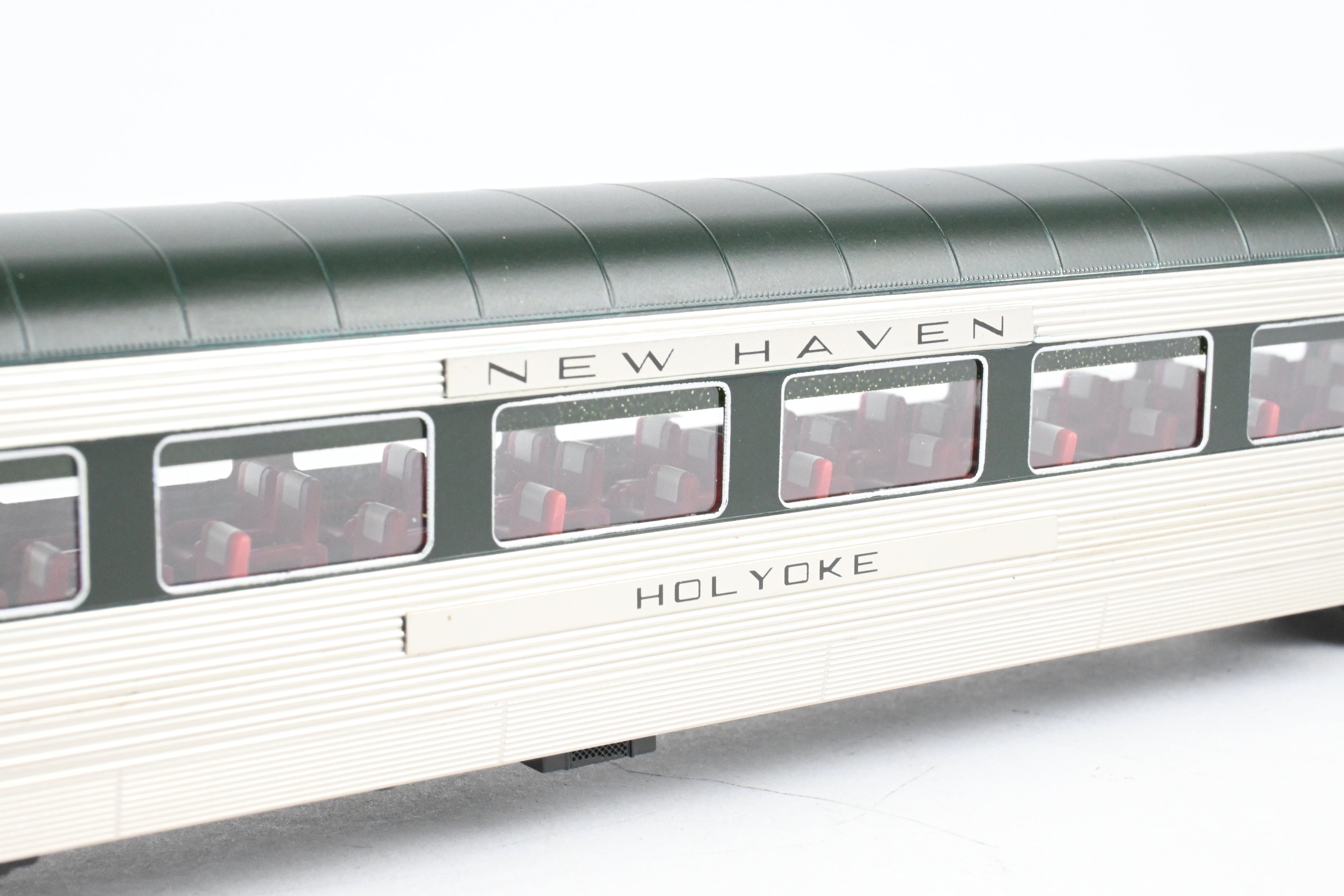 HO Scale Brass Model Railway Classics New Haven City Series Parlor Car - FP Holyoke No. 319, 1948 Era Merchants Limited Edition