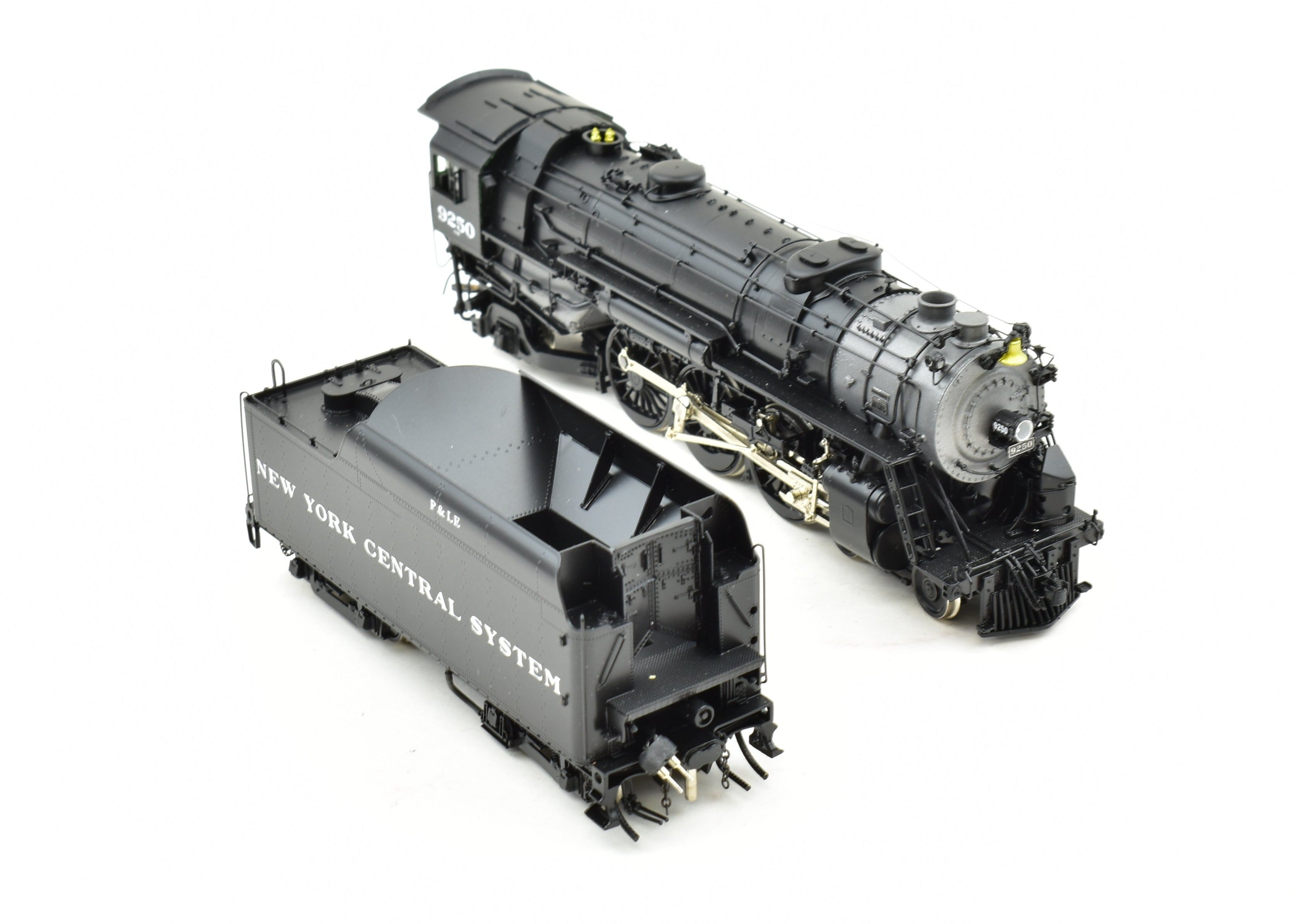 High - Quality HO Scale Brass Conventional Key Imports P&LE - Pittsburgh & Lake Erie K - 6b 4 - 6 - 2 Pacific Steam Locomotive FP #9250 Model