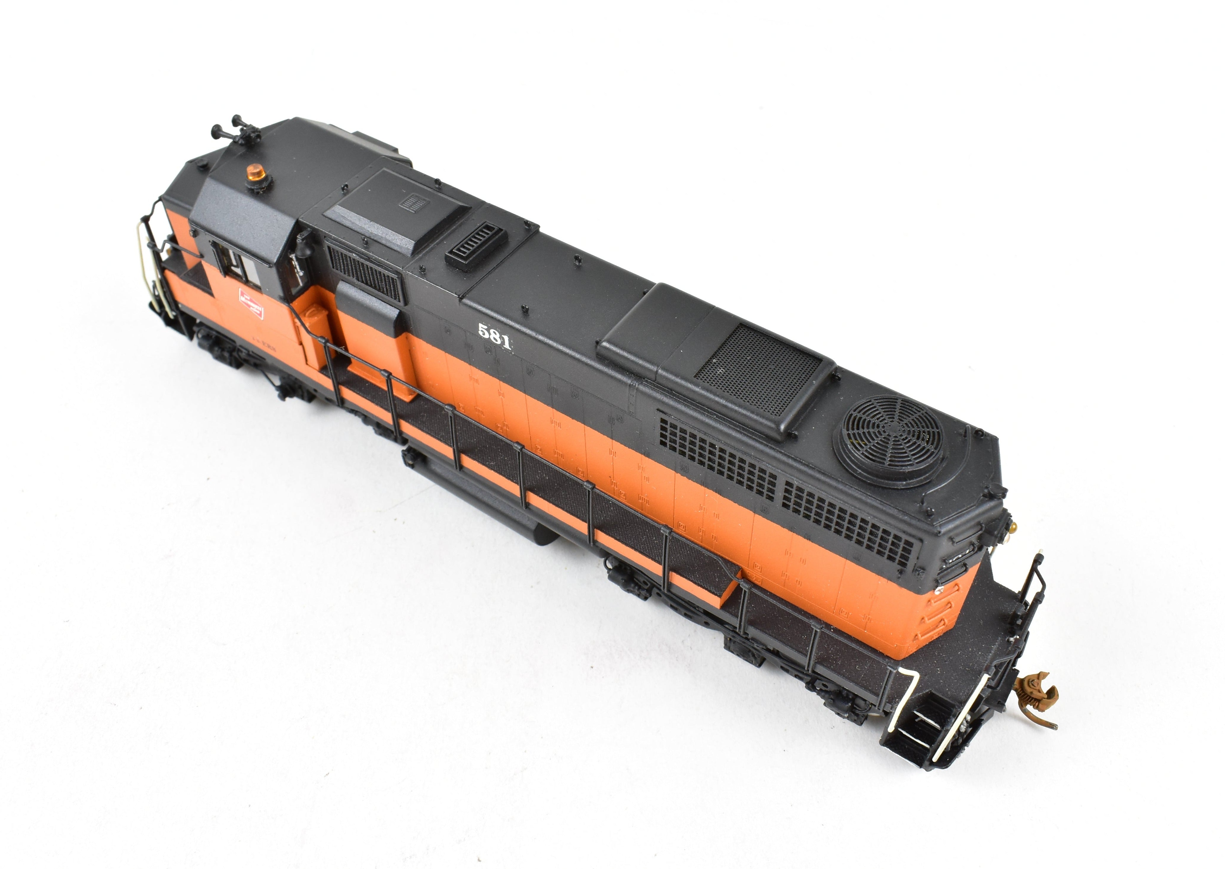 HO Scale Brass OMI MILW - Milwaukee Road EMD SDL39 Custom Painted Locomotive #581