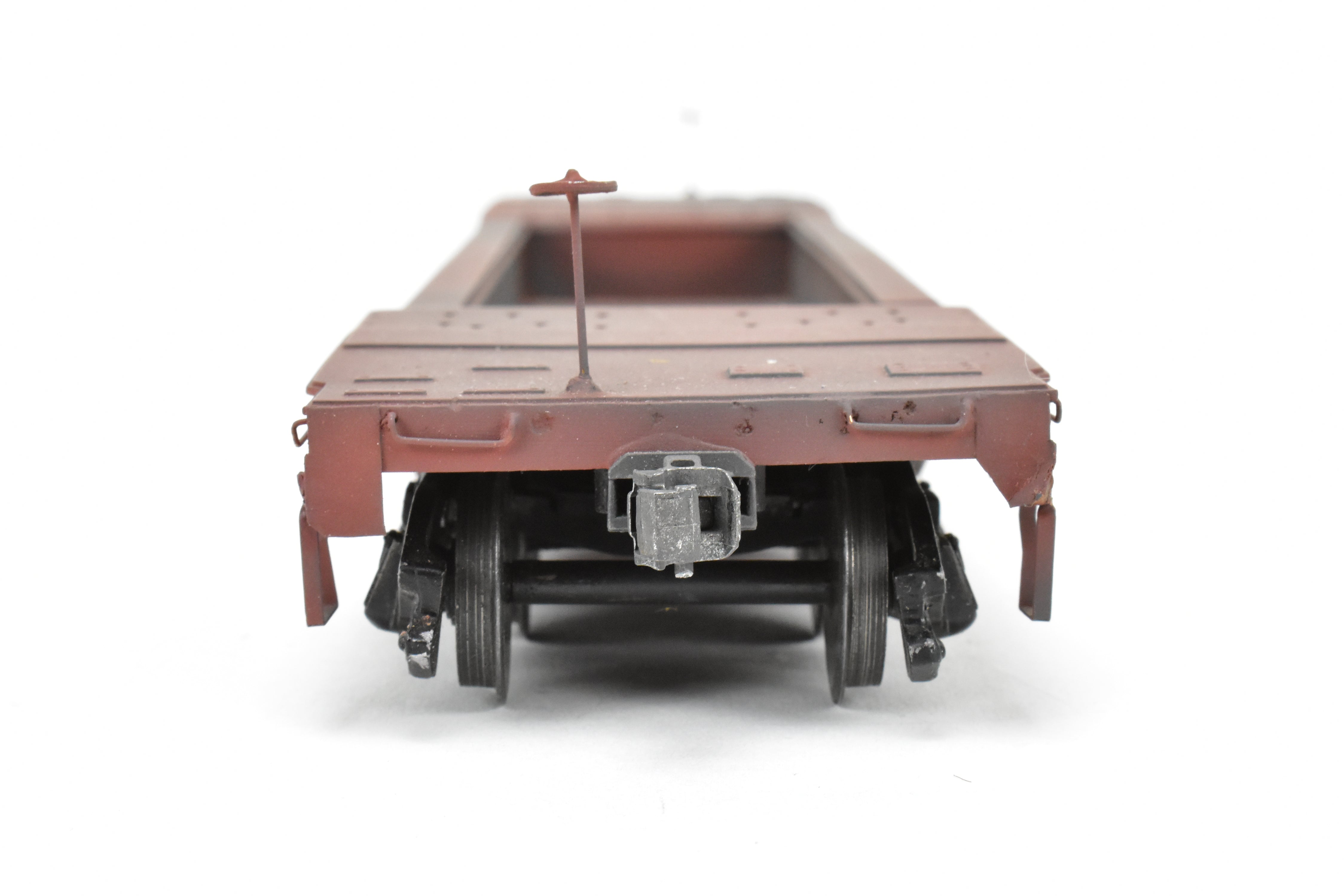 Custom-Built O Scale Metal C&O - Chesapeake & Ohio 61' Well Hole Flat Car by Quality Craft