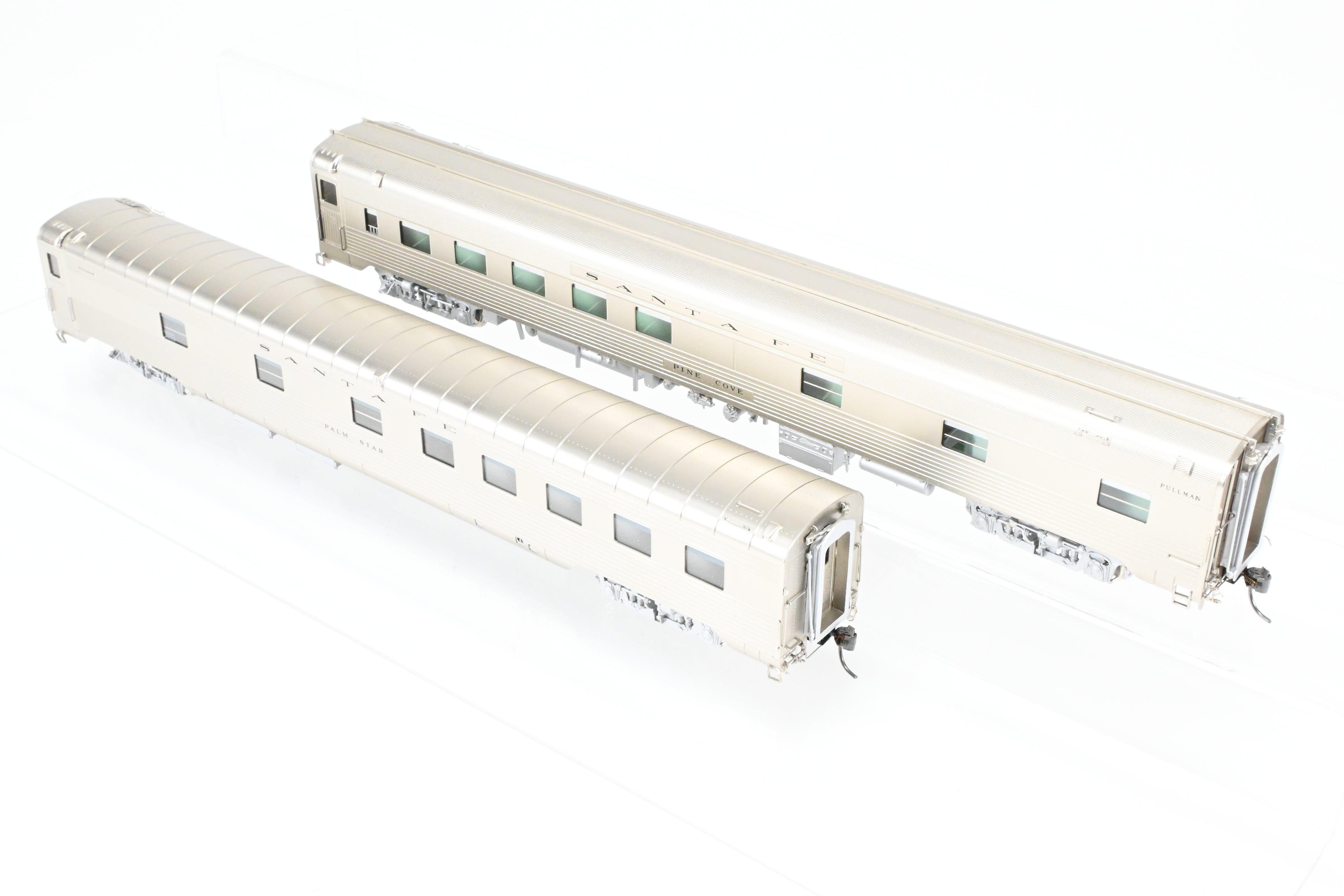 1951 ATSF Santa Fe Super Chief 4-Car Sleeping Car Set by Challenger Imports
