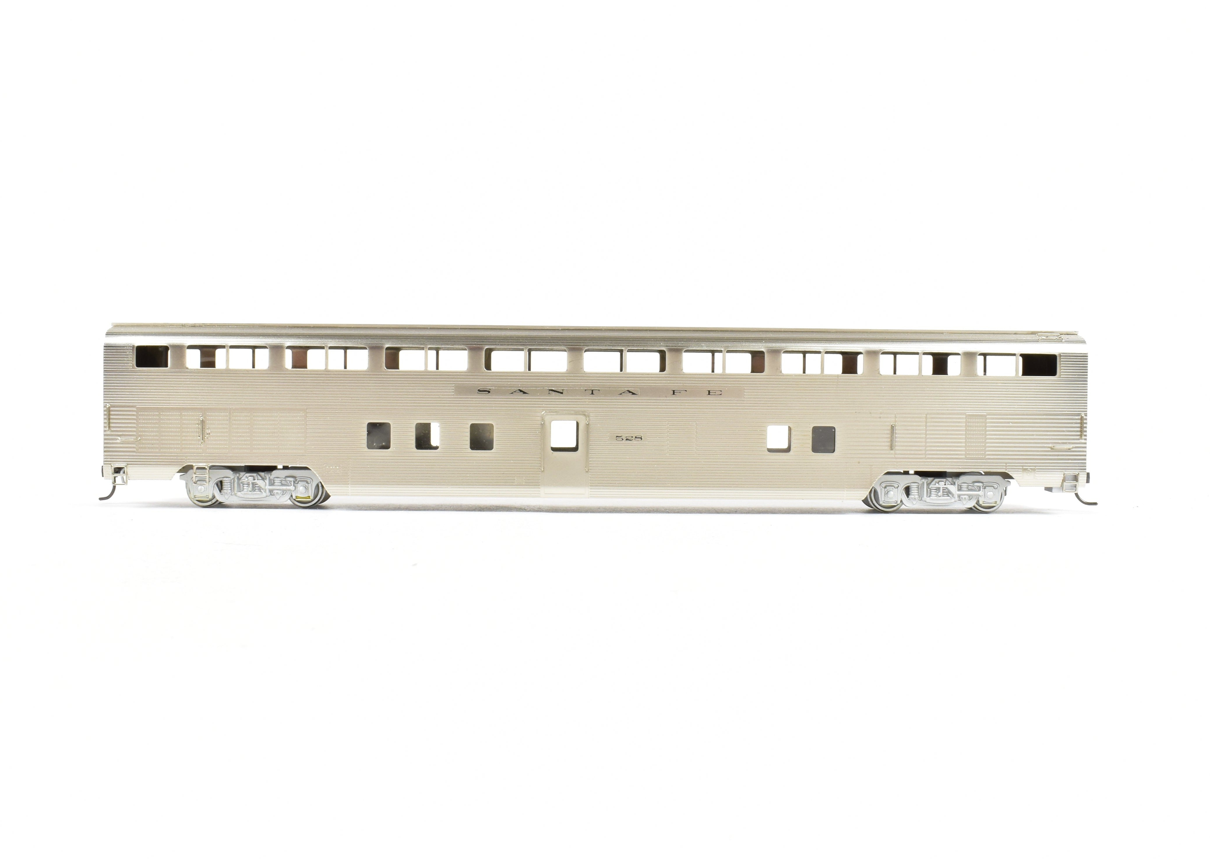 HO Scale Brass Model - Hi - Country Brass ATSF Santa Fe 500 Series High - Level Transition Chair Car Number 528