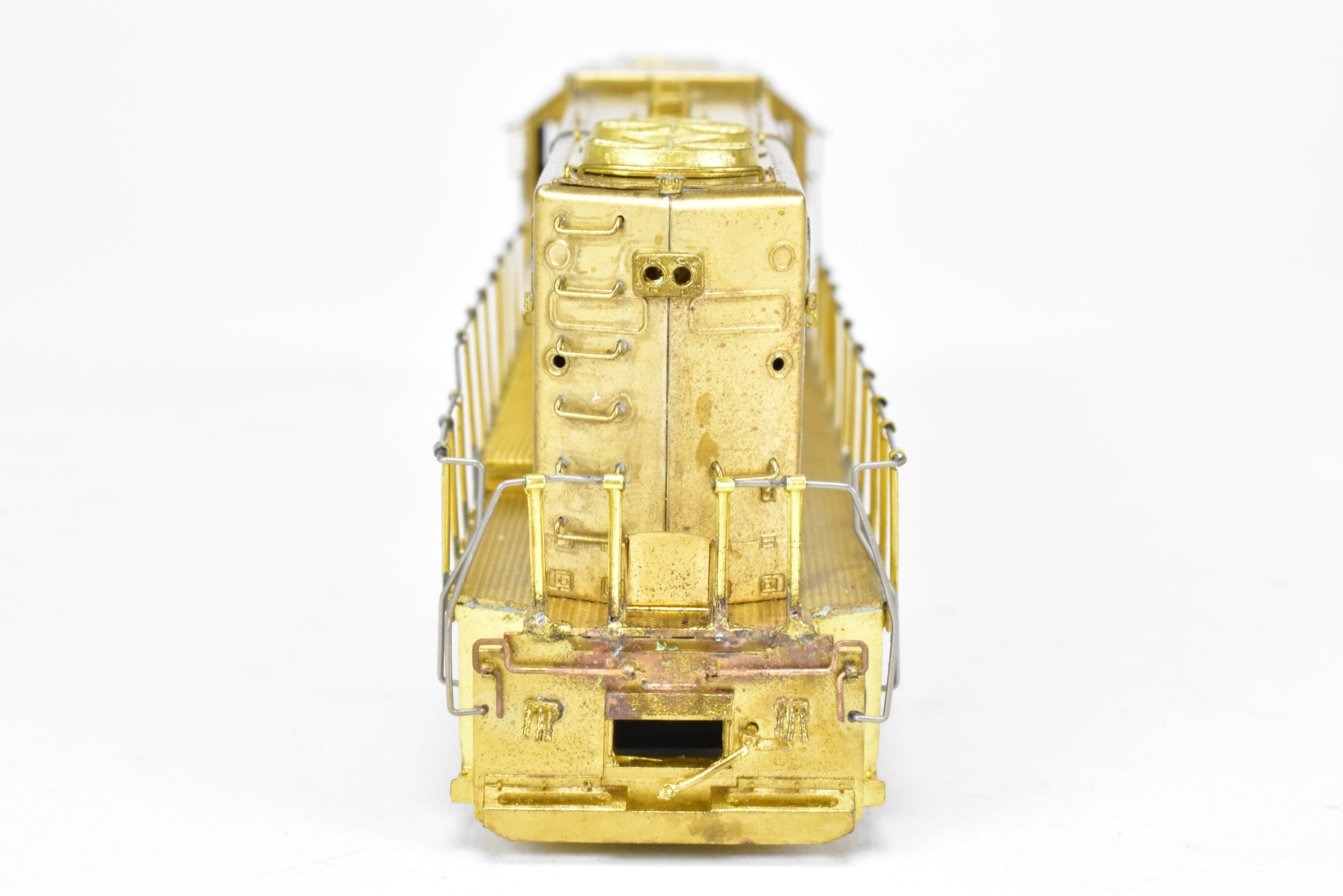 HO Brass OMI EMD GP38-2 Non-Dynamic Brake Model with Minor Tarnish, Wrong Box