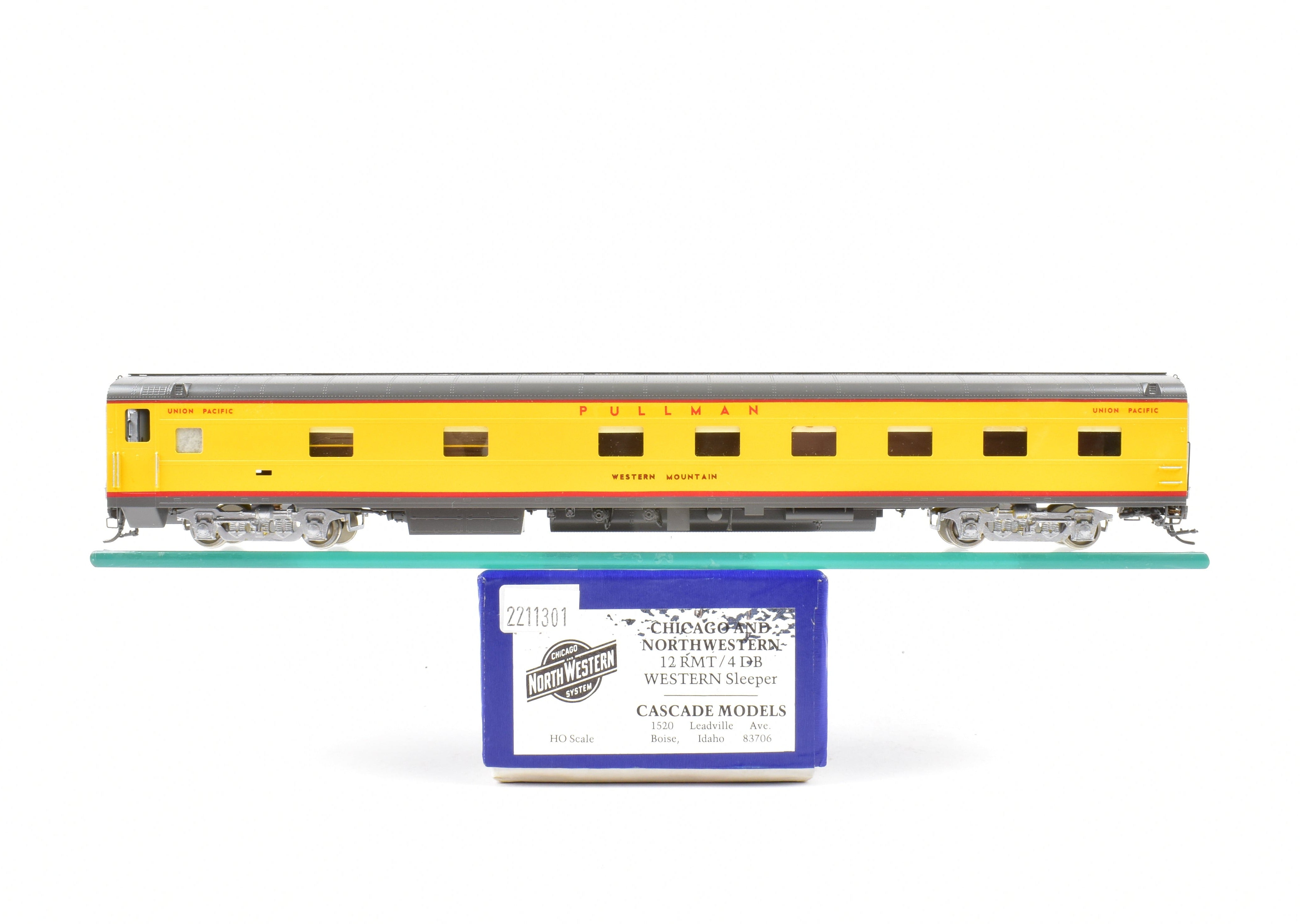 High - Quality HO Scale Brass Cascade Models C&NW - Chicago & North Western 12 RMT/4DBR Western Series Sleeper Car for Model Trains, CP Version