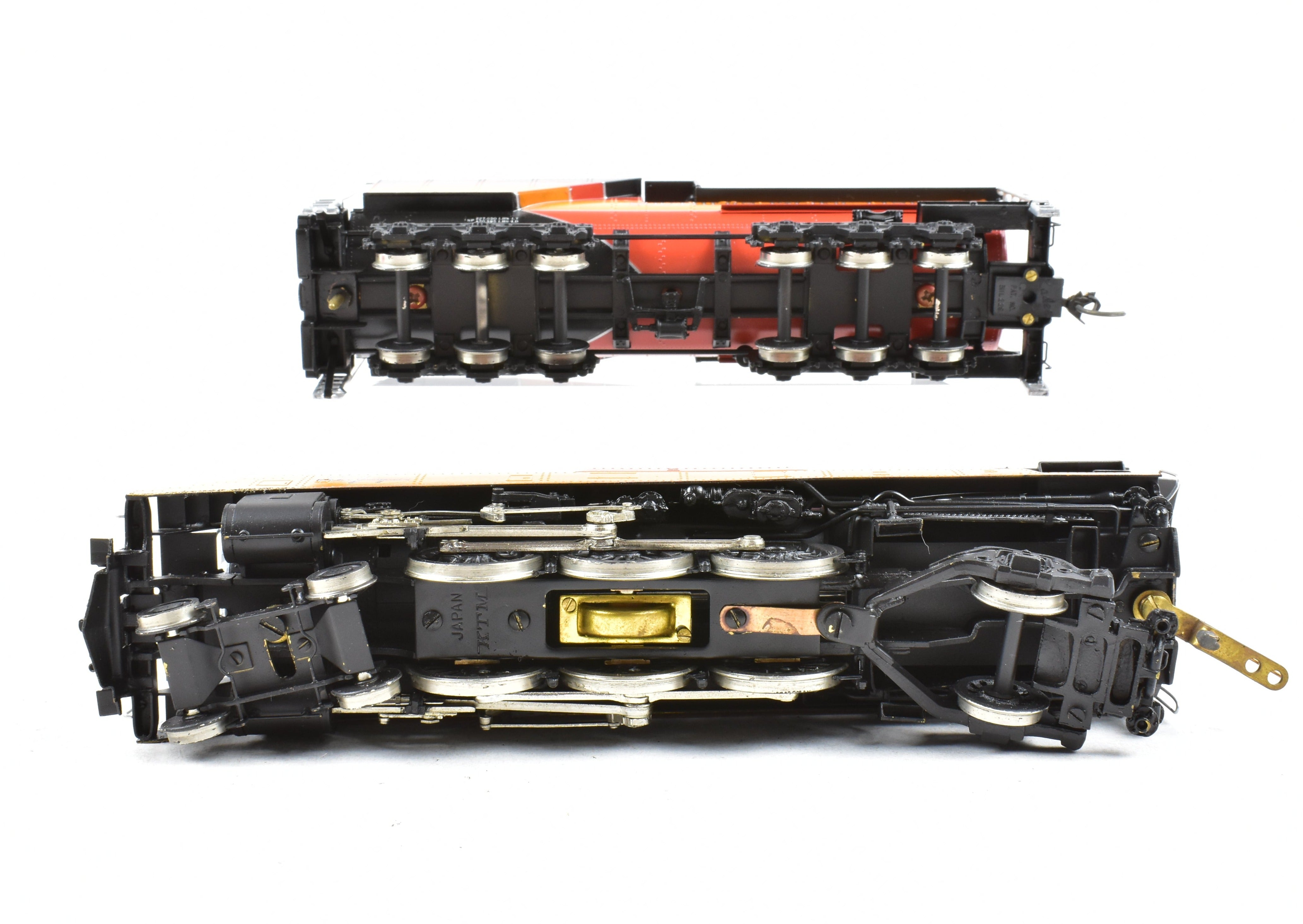 HO Scale Brass Model Train by Westside Model Co. - Southern Pacific Class P - 10 4 - 6 - 2 Streamlined Pro Painted Daylight No. 2484 with Can Motor Upgrade