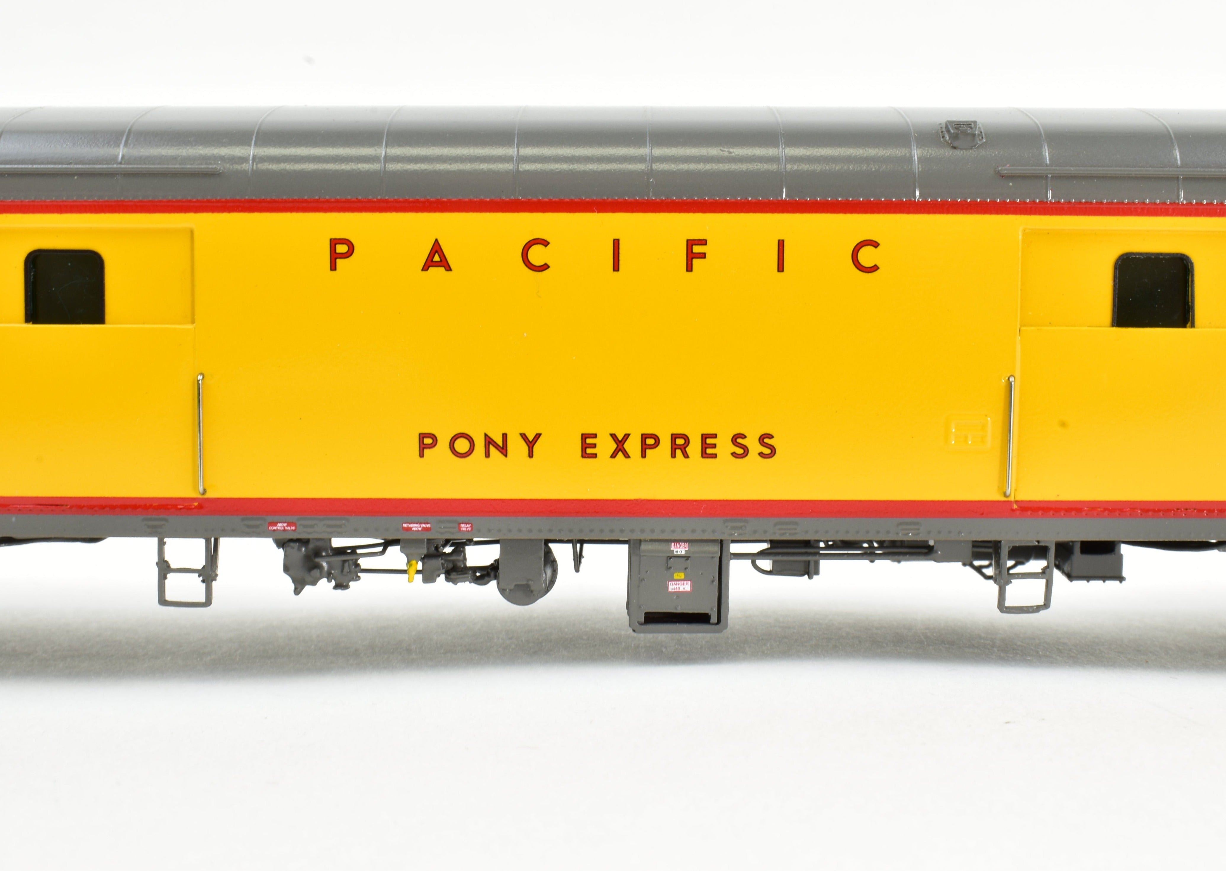HO Brass OMI Union Pacific Pony Express Baggage Car FP No. 5174 by Overland Models