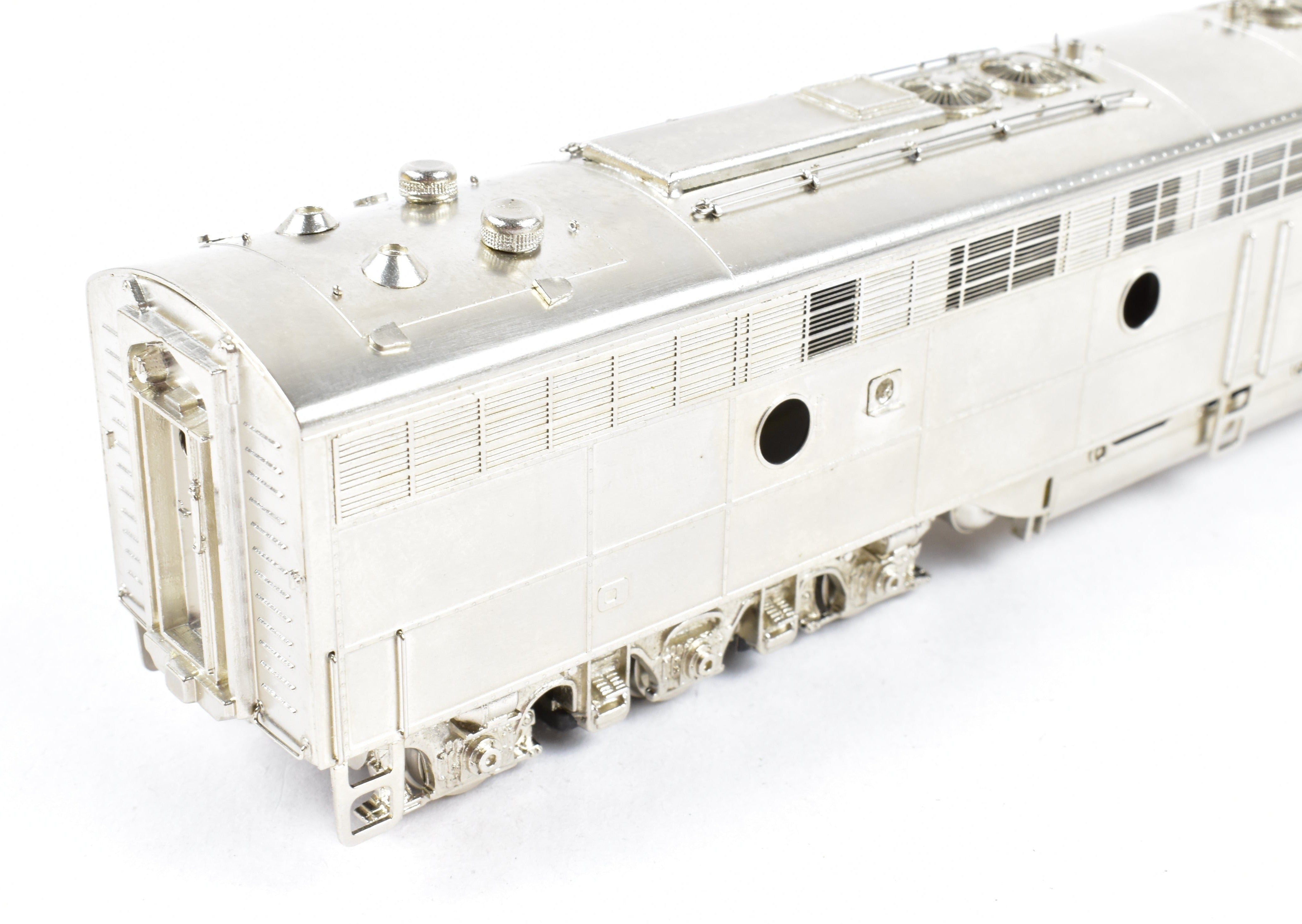 HO Scale Brass Oriental Limited CB&Q - Burlington Route EMD E8A 2250 HP Factory Plated Model