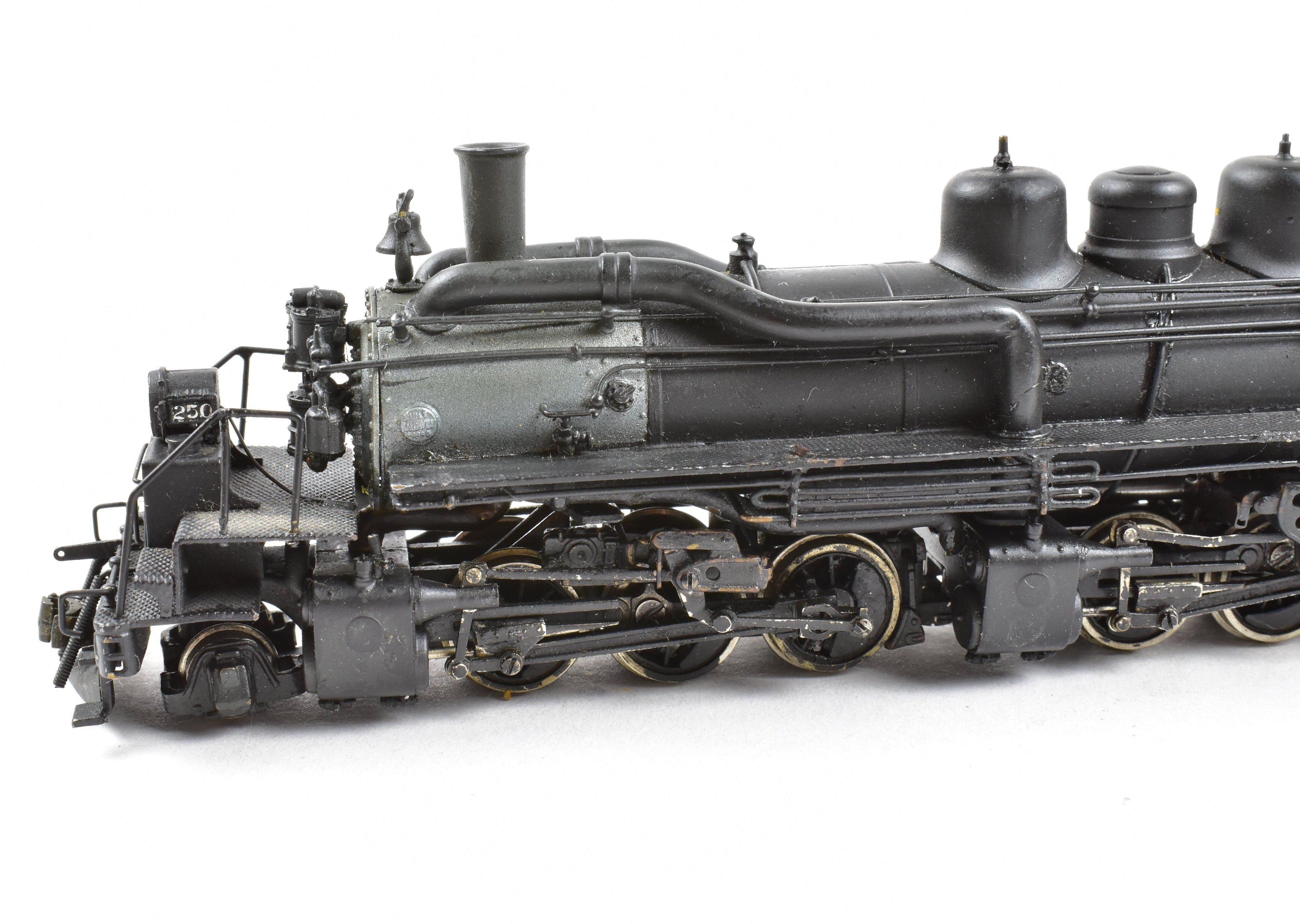 HOn3 Scale Brass Pacific Fast Mail (PFM) - United Sumpter Valley No 250 2-6-6-2 Mallet Steam Locomotive Model with Custom Painting