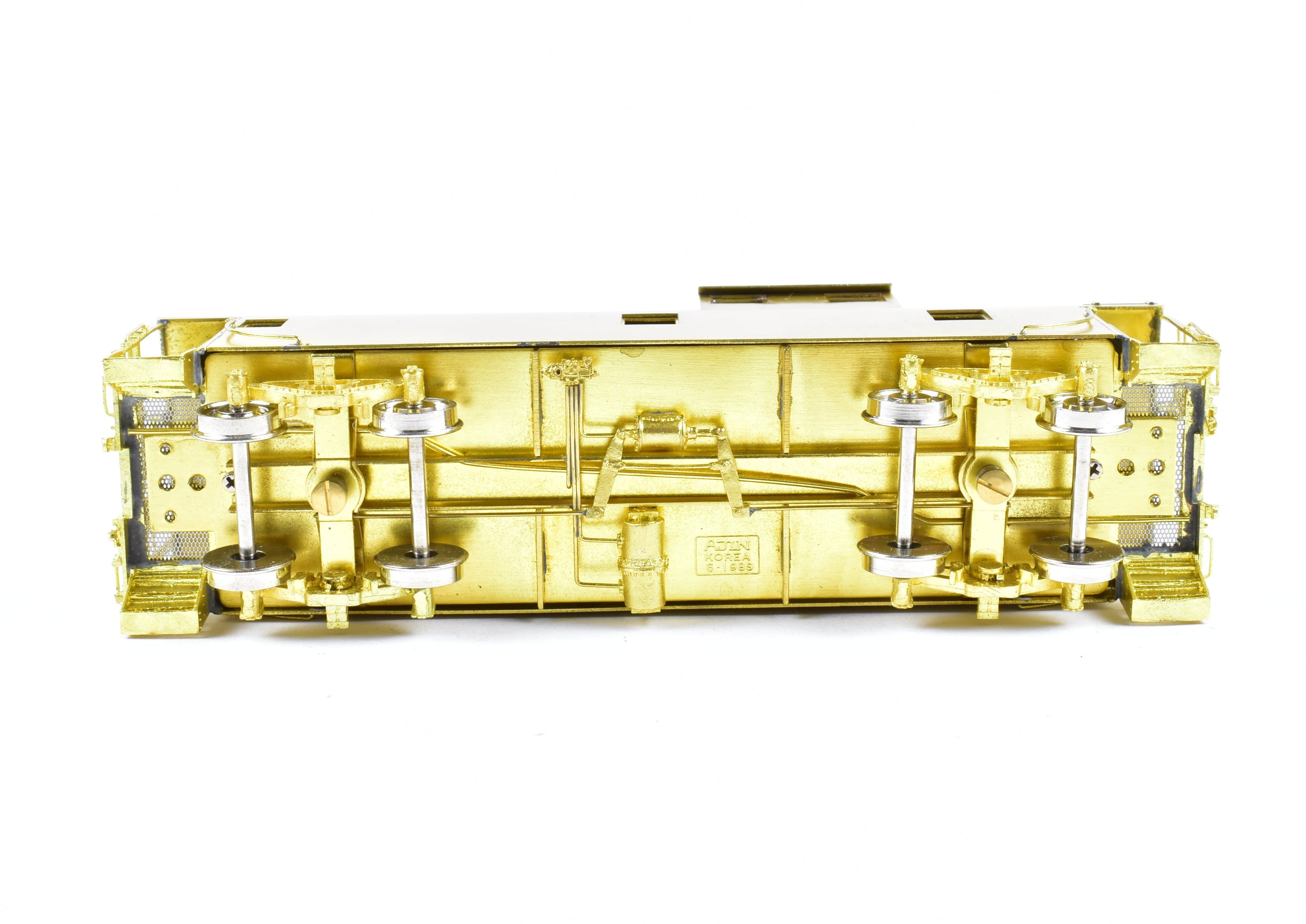 1981 HO Brass OMI Northern Pacific Steel Tall Cupola Caboose by Overland Models