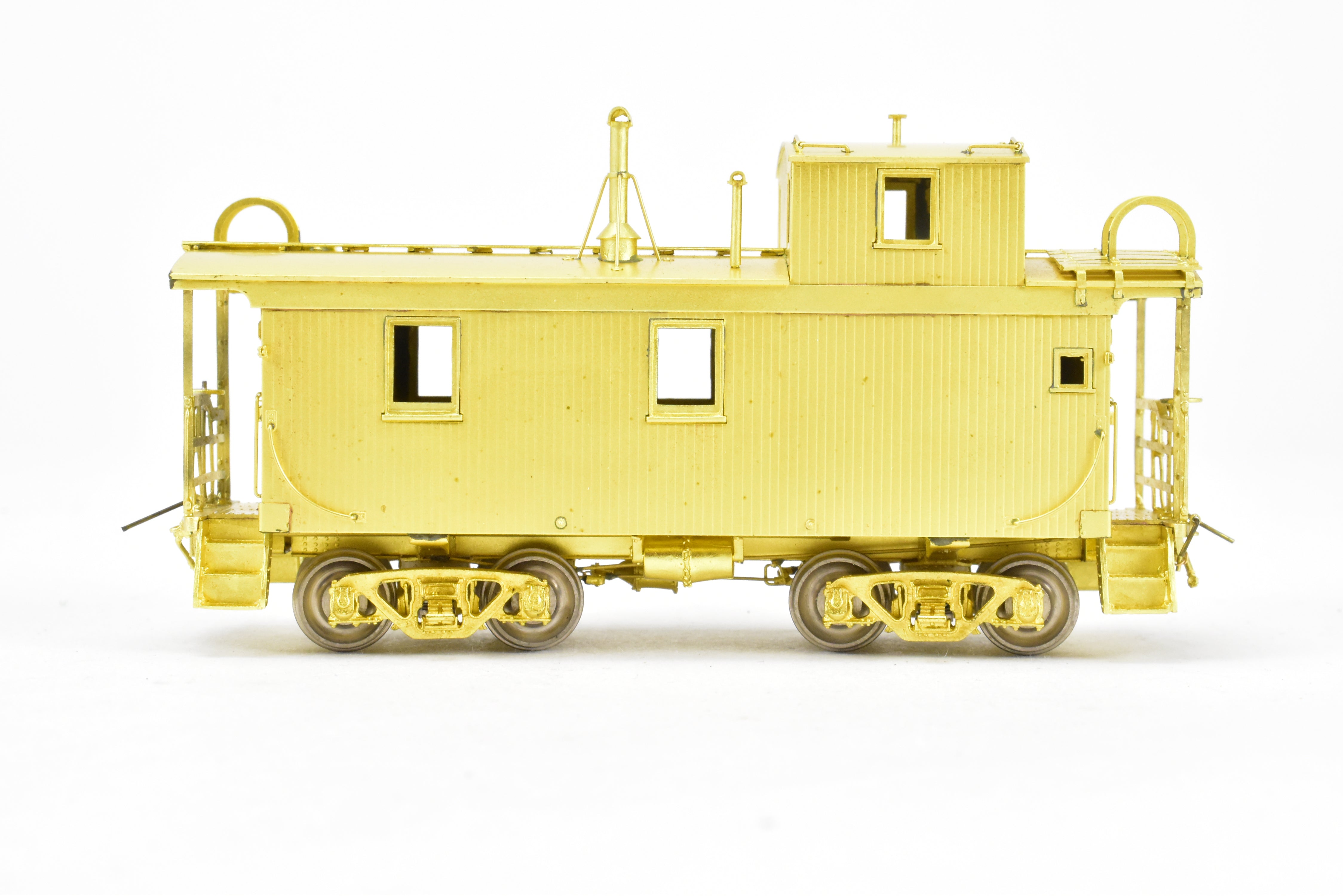 HO Scale Brass Model W&R Enterprises Northern Pacific 24-Foot Wood Caboose #1700 Series from the Steam Era