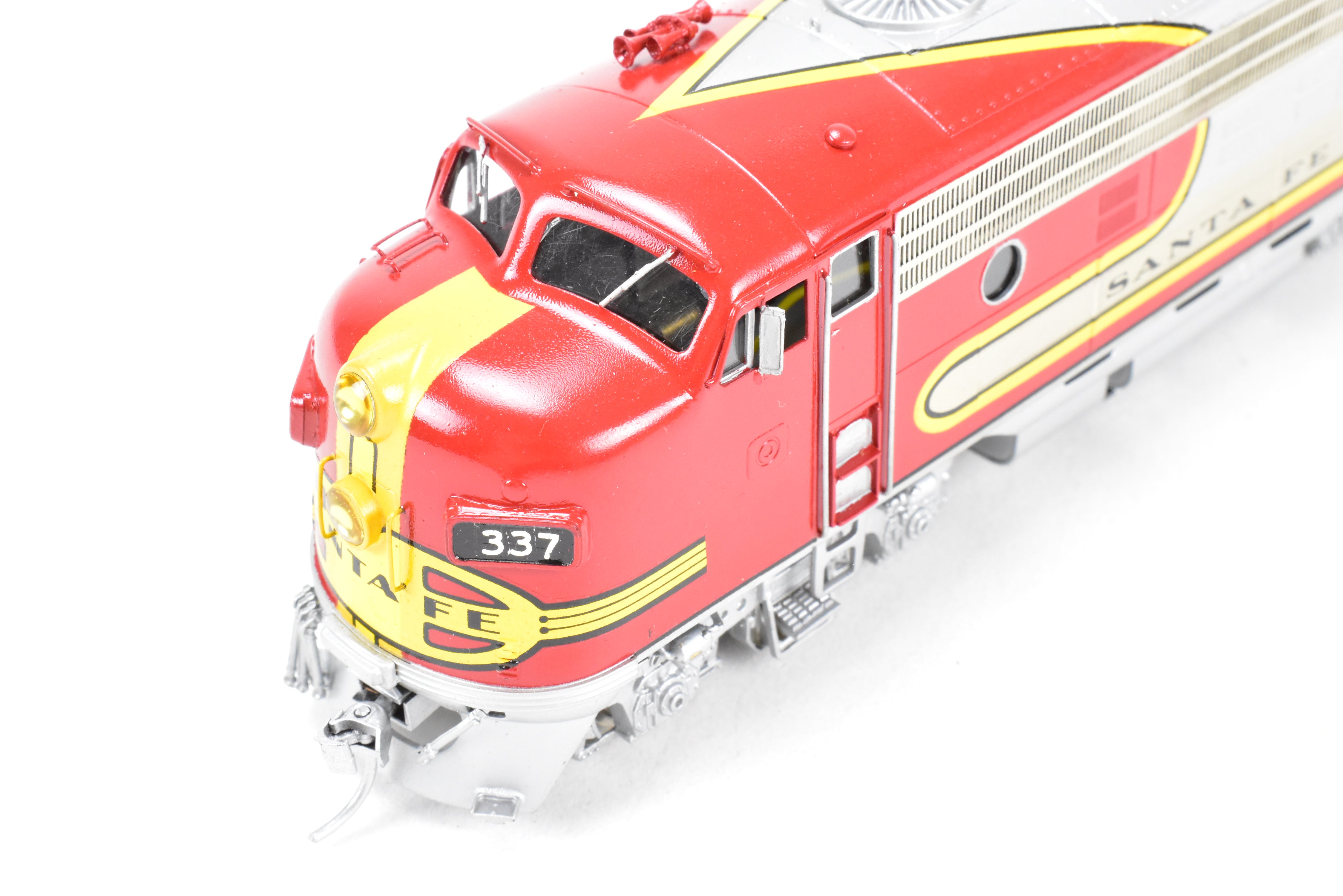 HO Brass Oriental Limited ATSF Santa Fe EMD F3A 1500 HP Phase IV Warbonnet #337 Pro-Painted