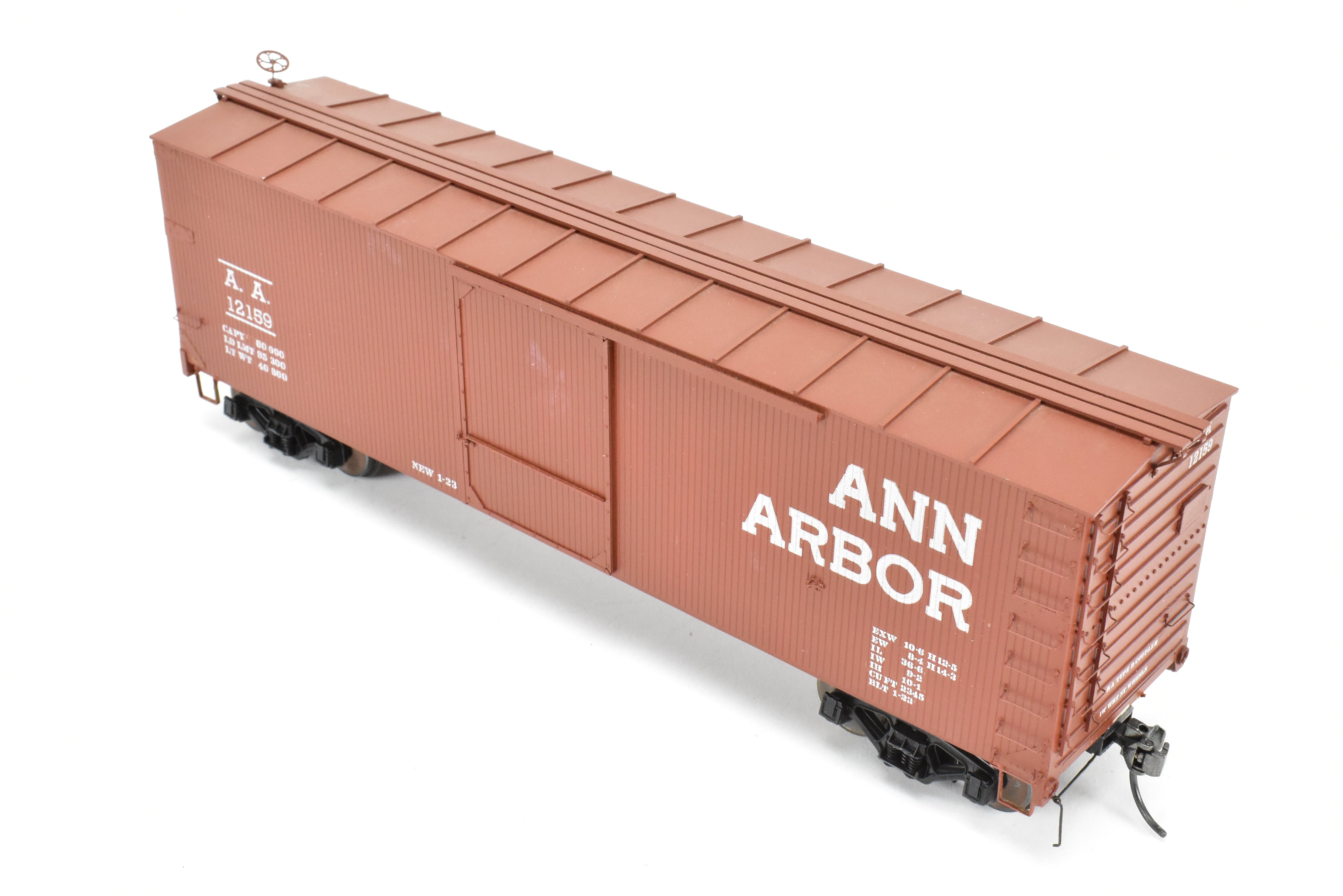 O Scale Model Train Collectible: Rails Unlimited Ann Arbor Custom-Built and Painted 40' USRA Double Sheath Boxcar