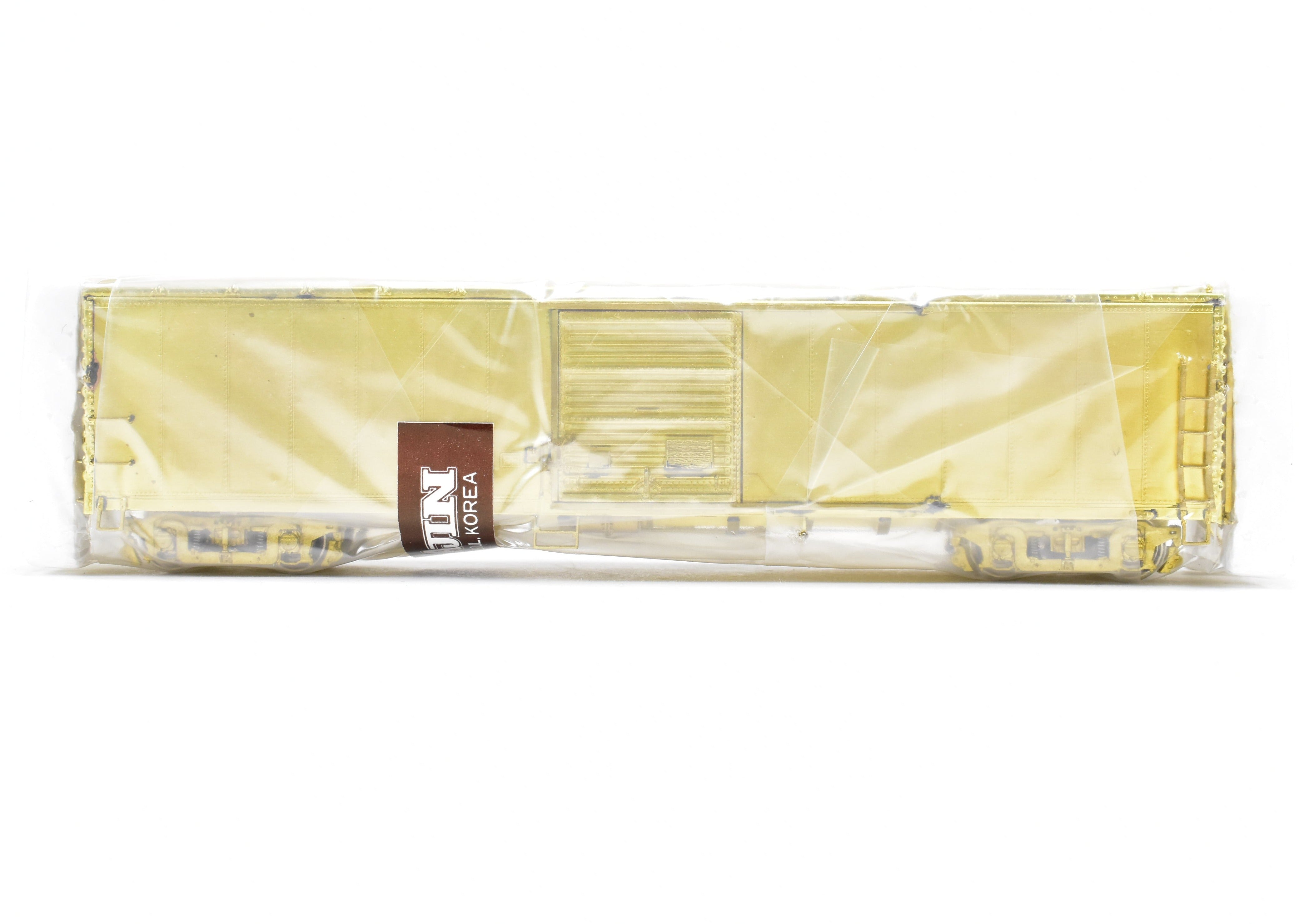 HO Scale Brass Passenger Box Car by Overland Models, Inc. (OMI) - Great Northern 50-Foot Steel, Modernized and Brand New