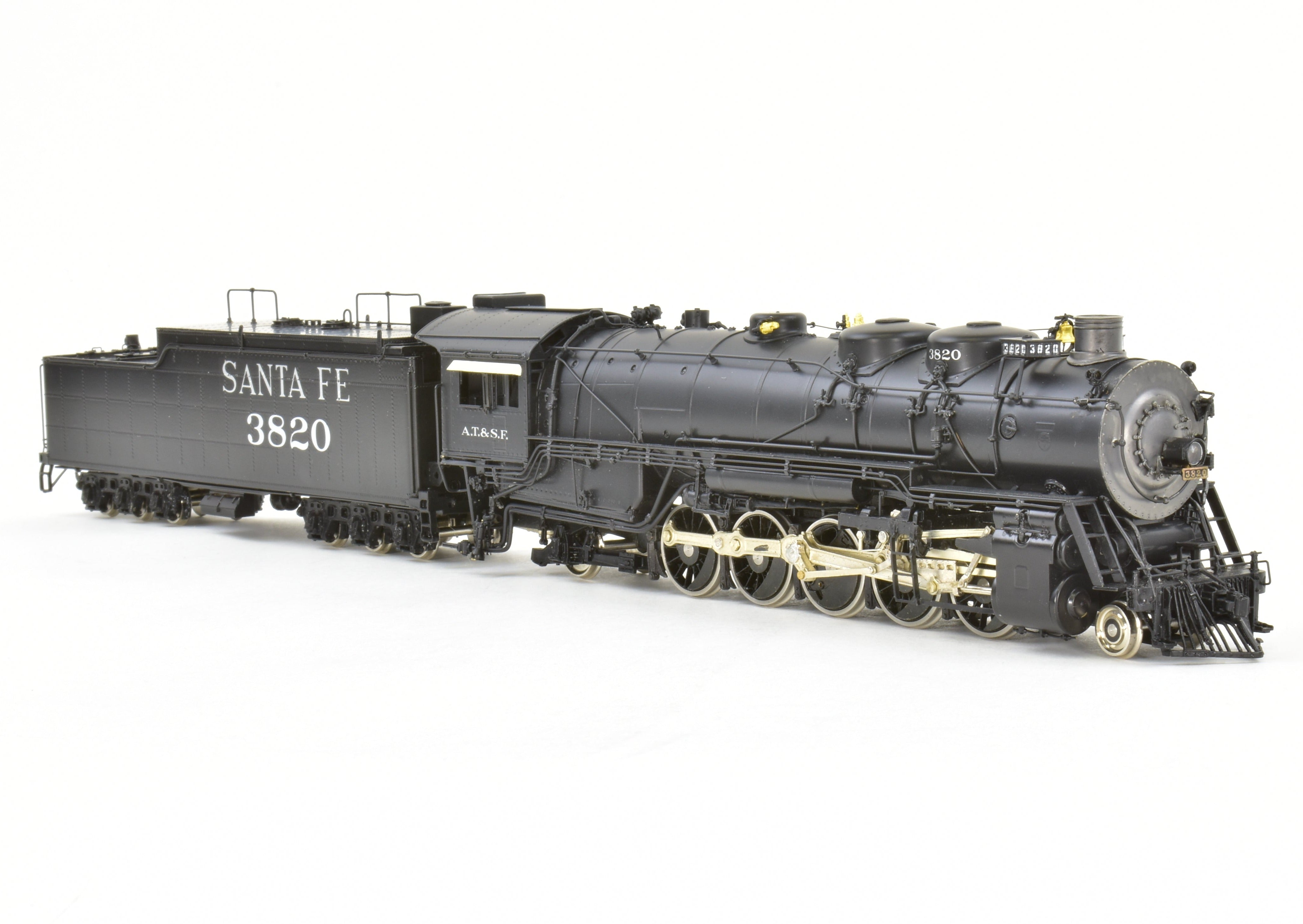 High - Quality HO Scale Brass Model Train Key Imports ATSF - Santa Fe 2 - 10 - 2 No. 3820 Factory - Painted CS - 52 for Model Railroading Enthusiasts
