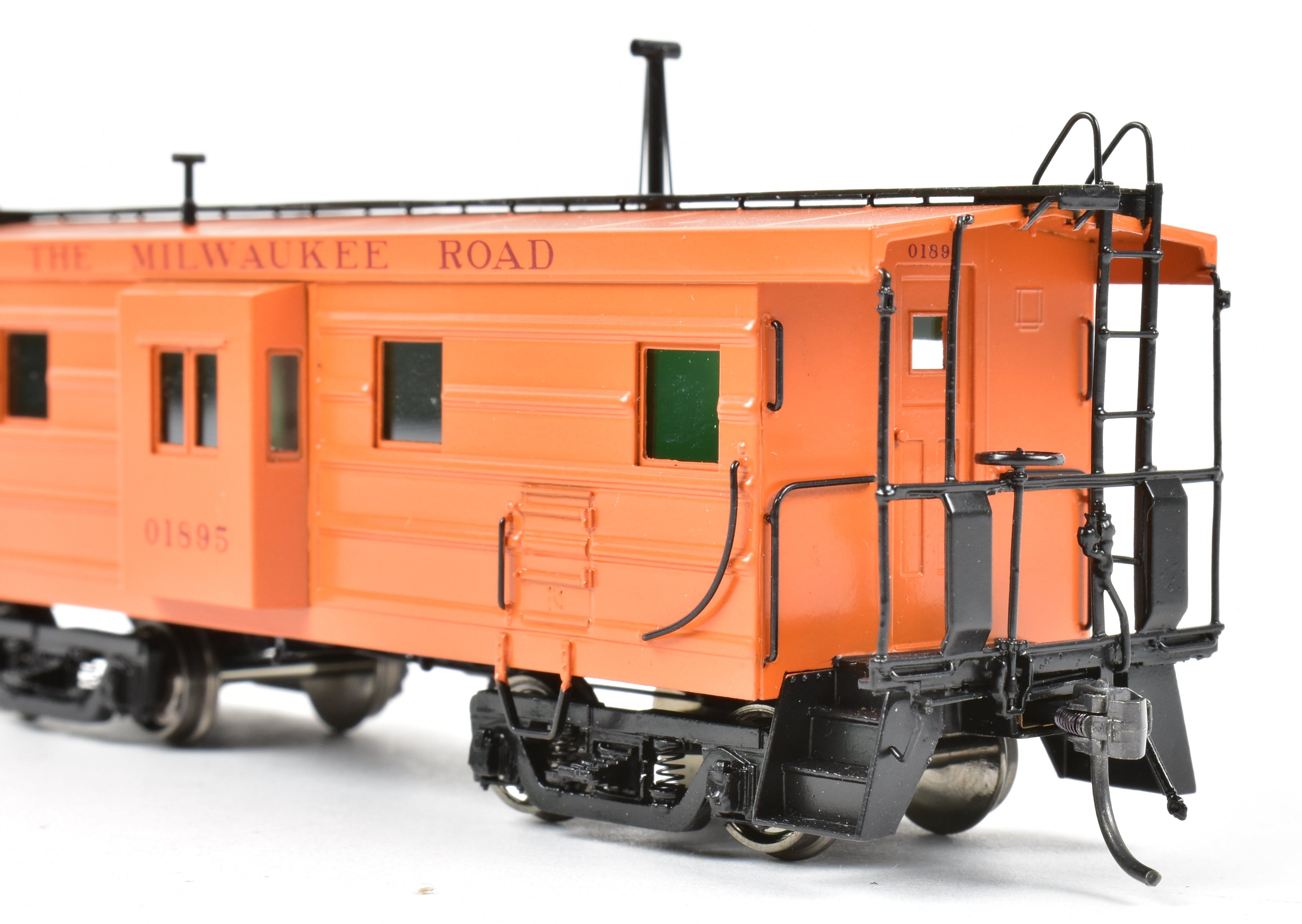 HO Scale Brass OMI - Overland Models, Inc. Milwaukee Road (CMSTP&P) Ribbed Side Caboose Model FP No. 01895