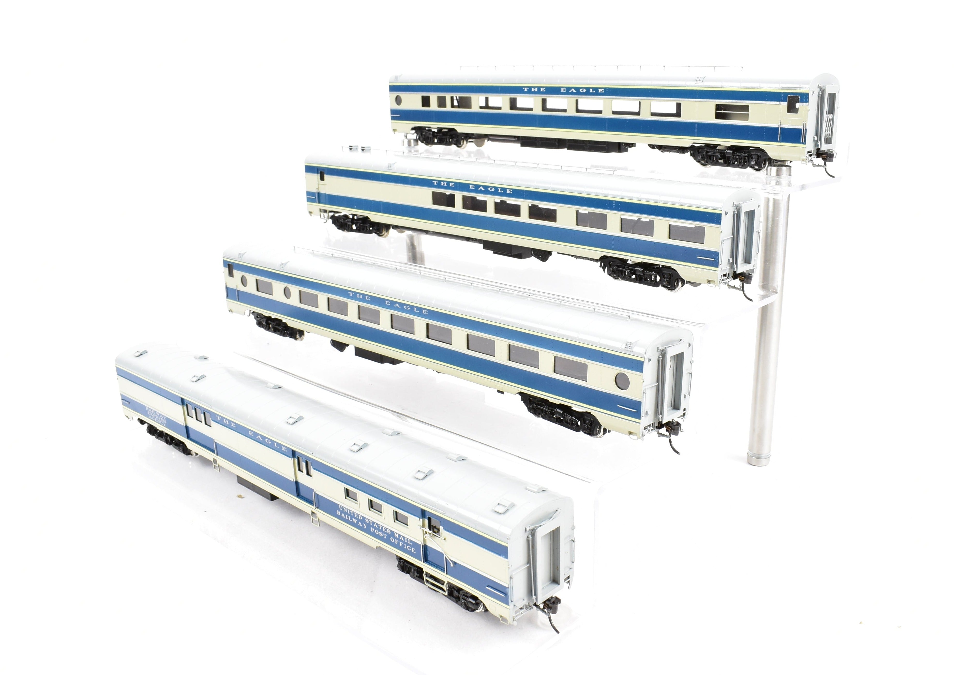 HO Scale Brass Model Train - Hallmark Models MP - Missouri Pacific and T&P - Texas & Pacific Texas Eagle Section 1 Four-Car Set for Model Train Enthusiasts