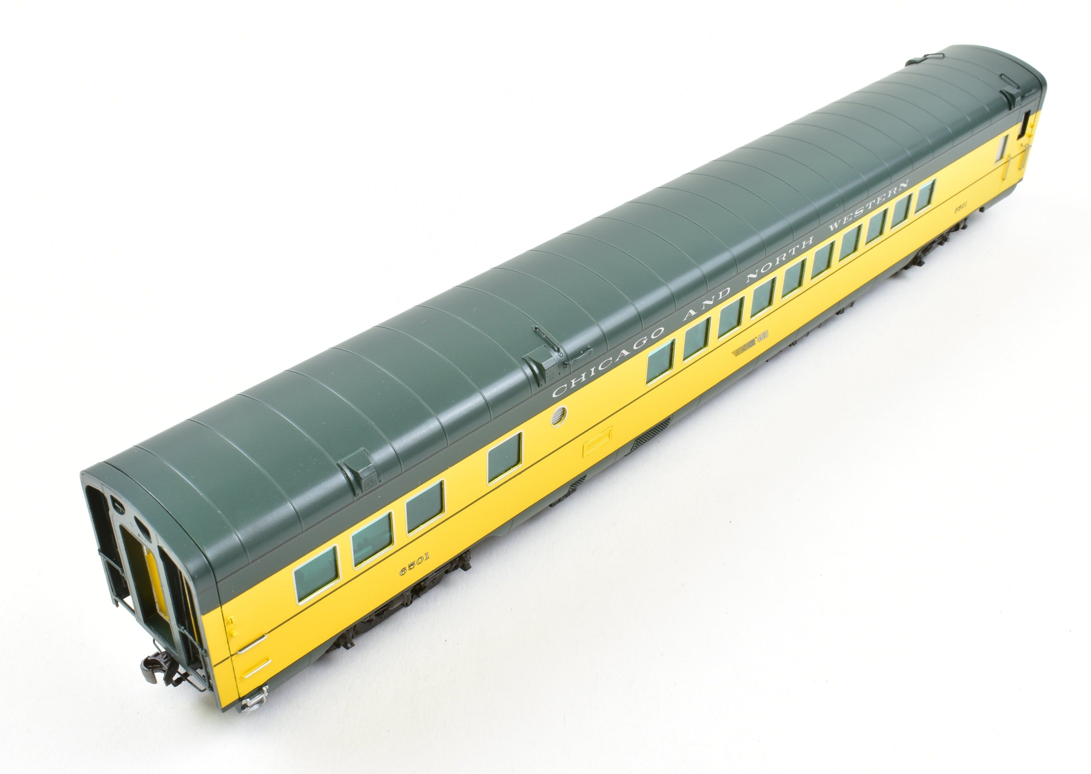HO Scale Brass Railway Classics C&NW 400 22-Seat Parlor Car FP 6501