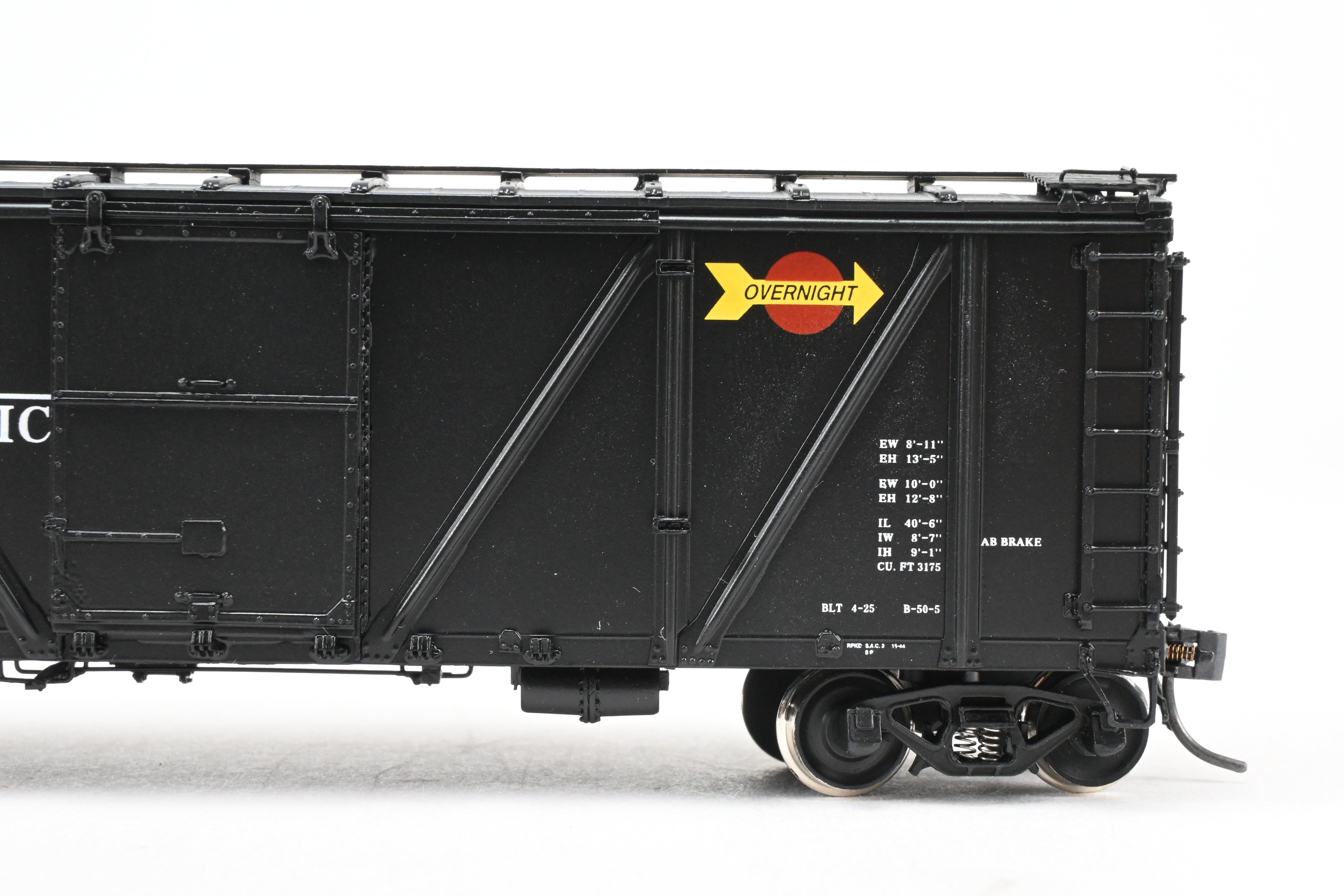 HO Scale Brass Box Car - Challenger Imports SP - Southern Pacific Class B - 50 - 15 Outside Braced Steel Sheathed Box Car with Murphy Radial Roof, Factory Painted for Overnight Service #14721