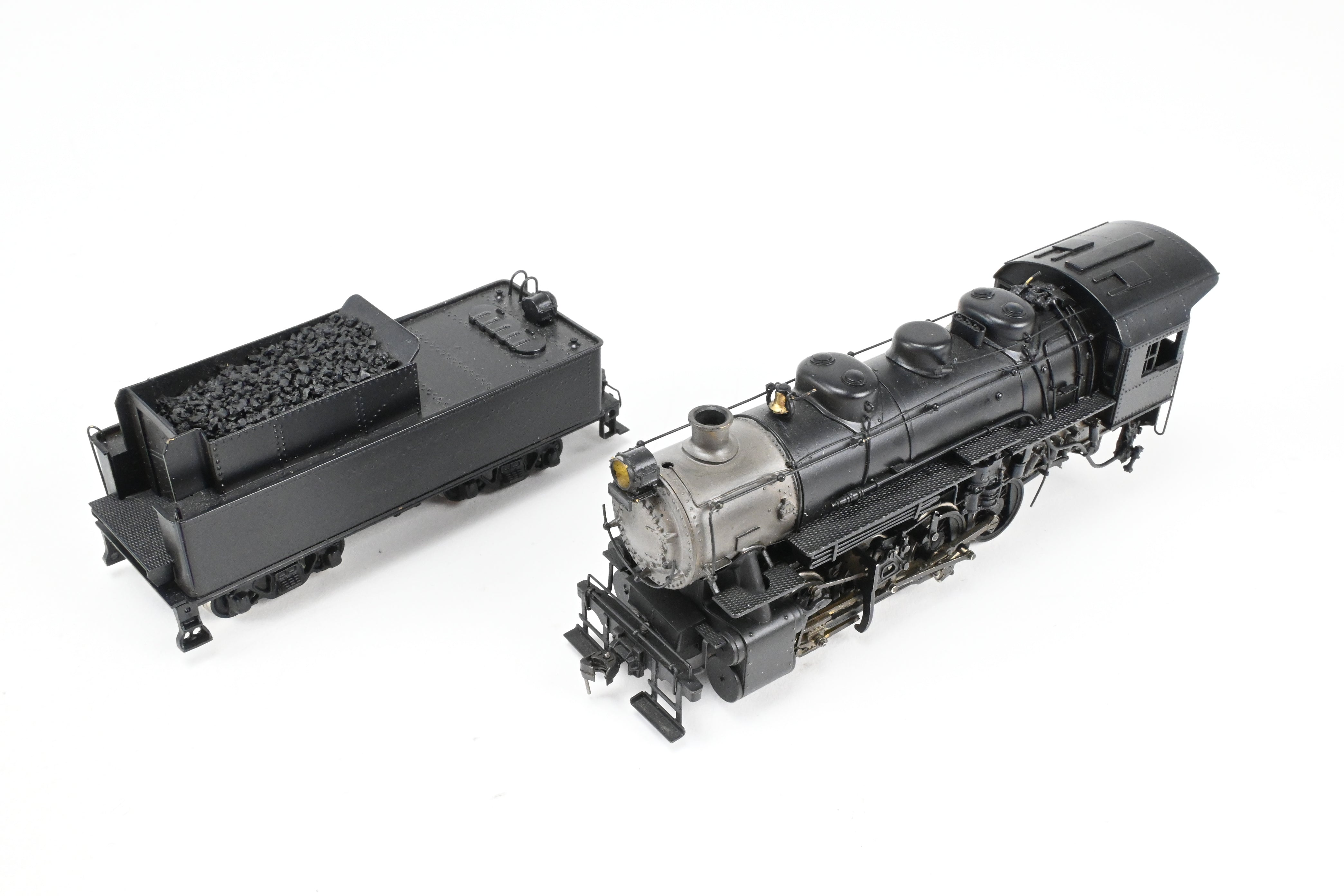 HO Scale Brass Model Train - Akane USRA United States Railway Administration 0-8-0 Switcher, New York Central Version (Class U3), Unlettered, with Clear Vision Tender