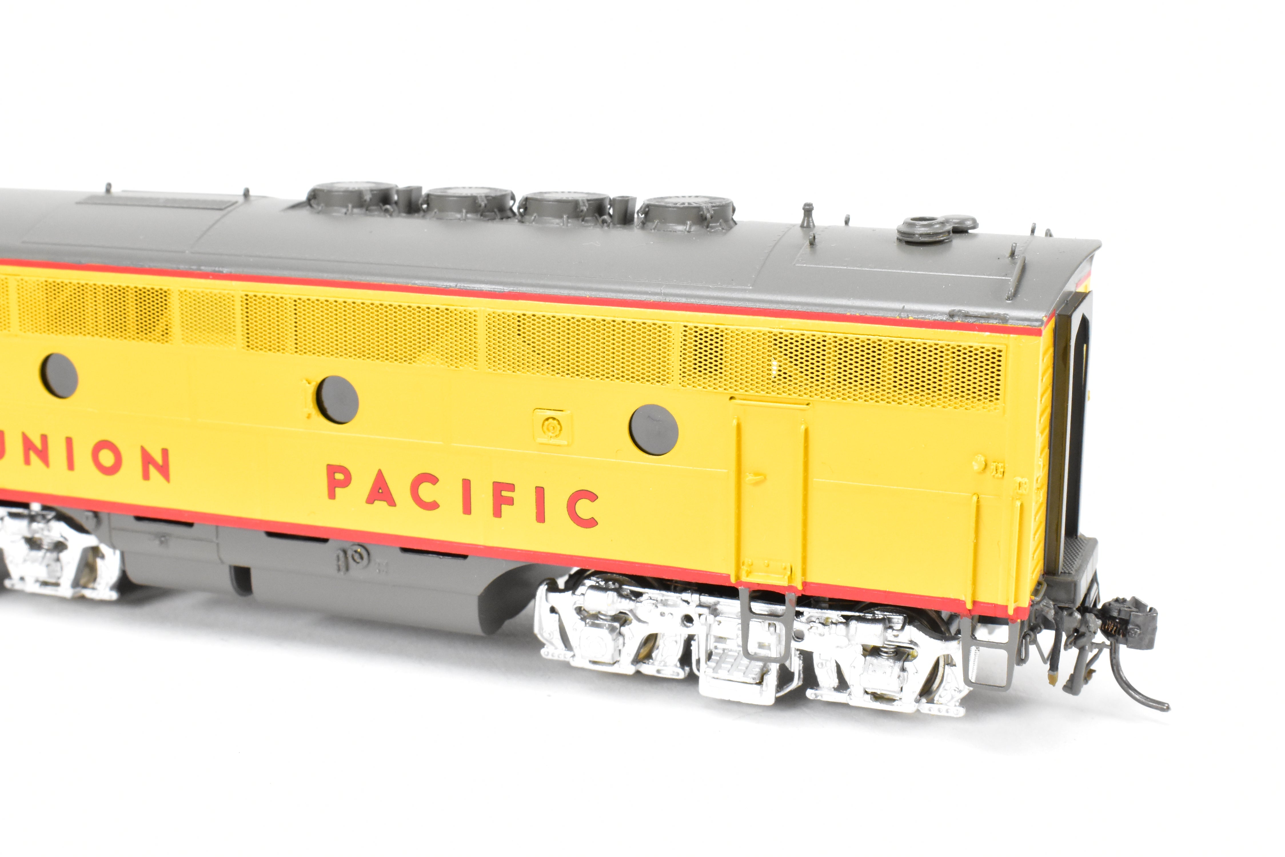 HO Scale Brass OMI Union Pacific EMD F-3 PH II A/B/B Powered Set