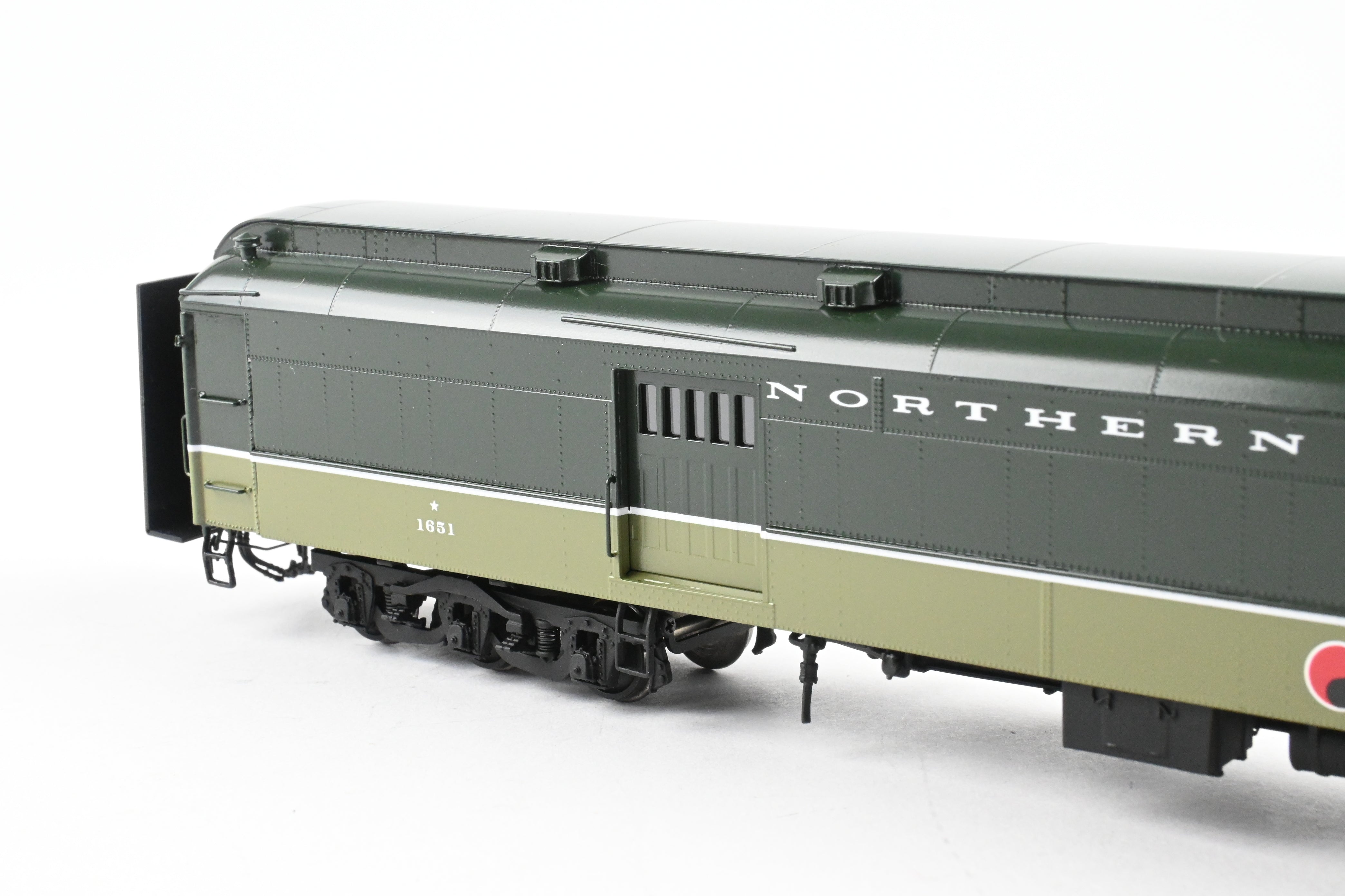 HO Scale Brass Northern Pacific Water Baggage Car with Wood Doors Model by W&R Enterprises, Featuring FP Loewy Design and Car Number 1651