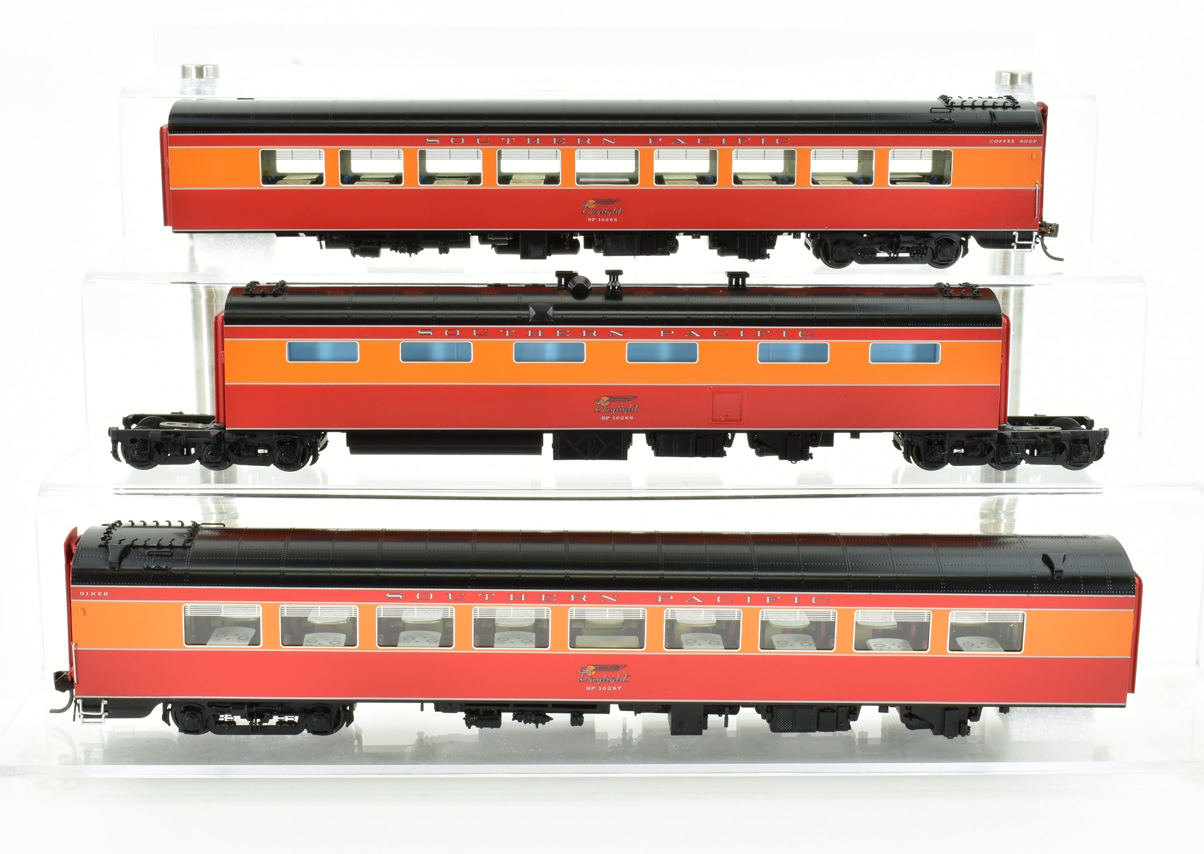 HO Scale Brass Model Train Consignment Set - Challenger Imports SP - Southern Pacific 1955 Shasta Daylight 10 - Car Train Set with FP