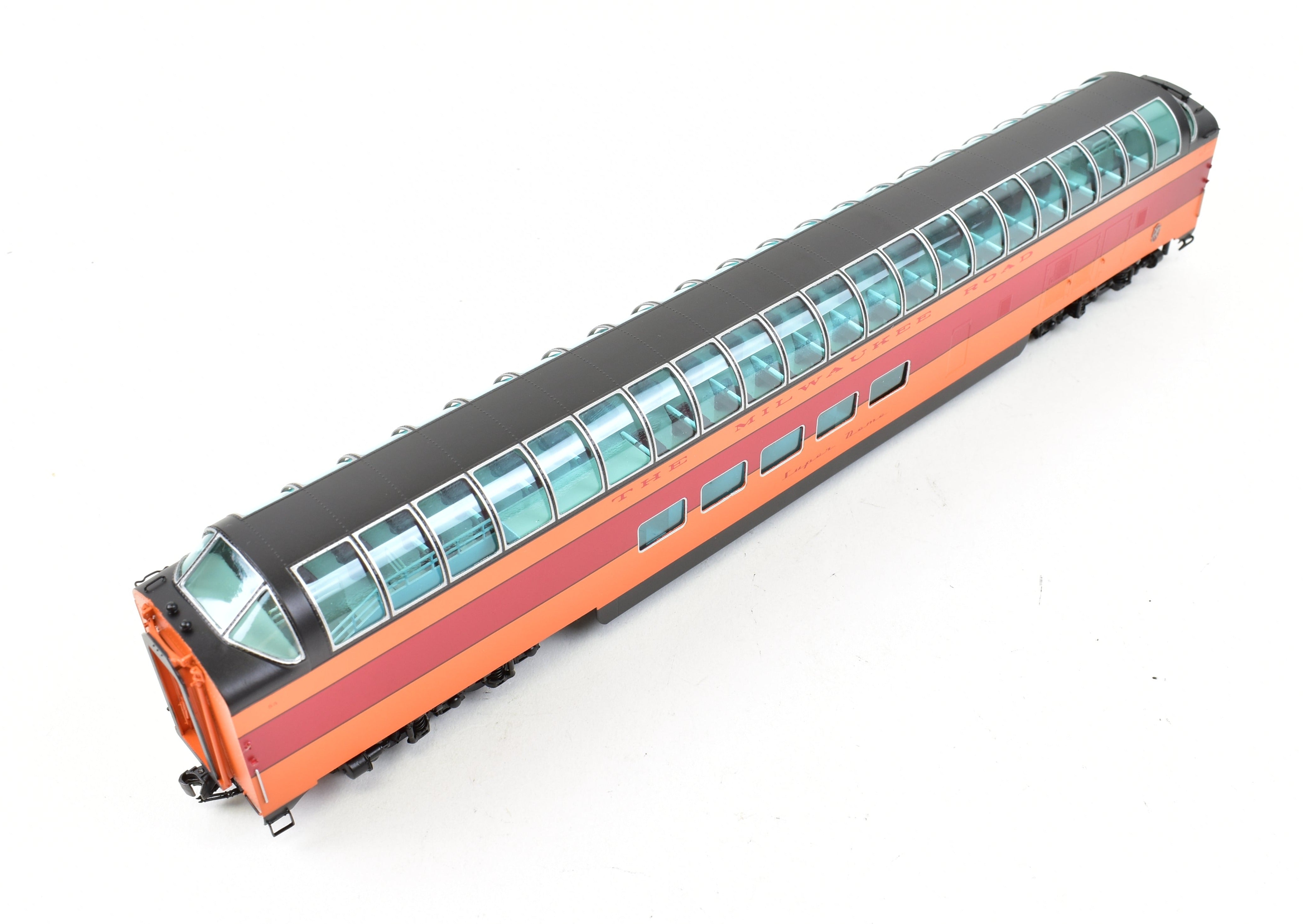 High - Quality HO Scale Brass Railway Classics Model of MILW - Milwaukee Road Super Dome Factory Painted with Road Number 55