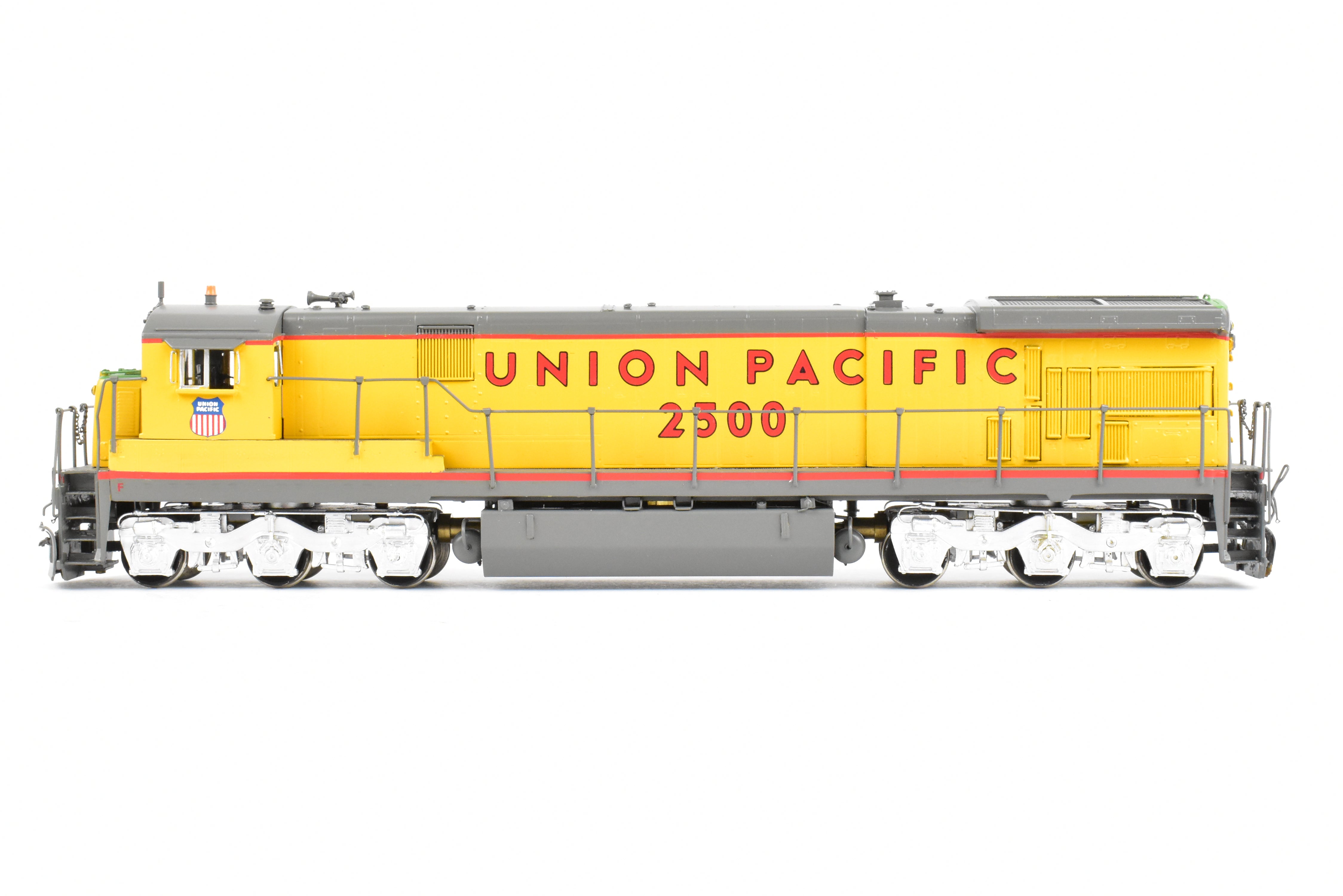 HO Brass OMI Union Pacific GE C30 - 7 Double - Window Cab Custom Painted in Yellow/Gray #2500