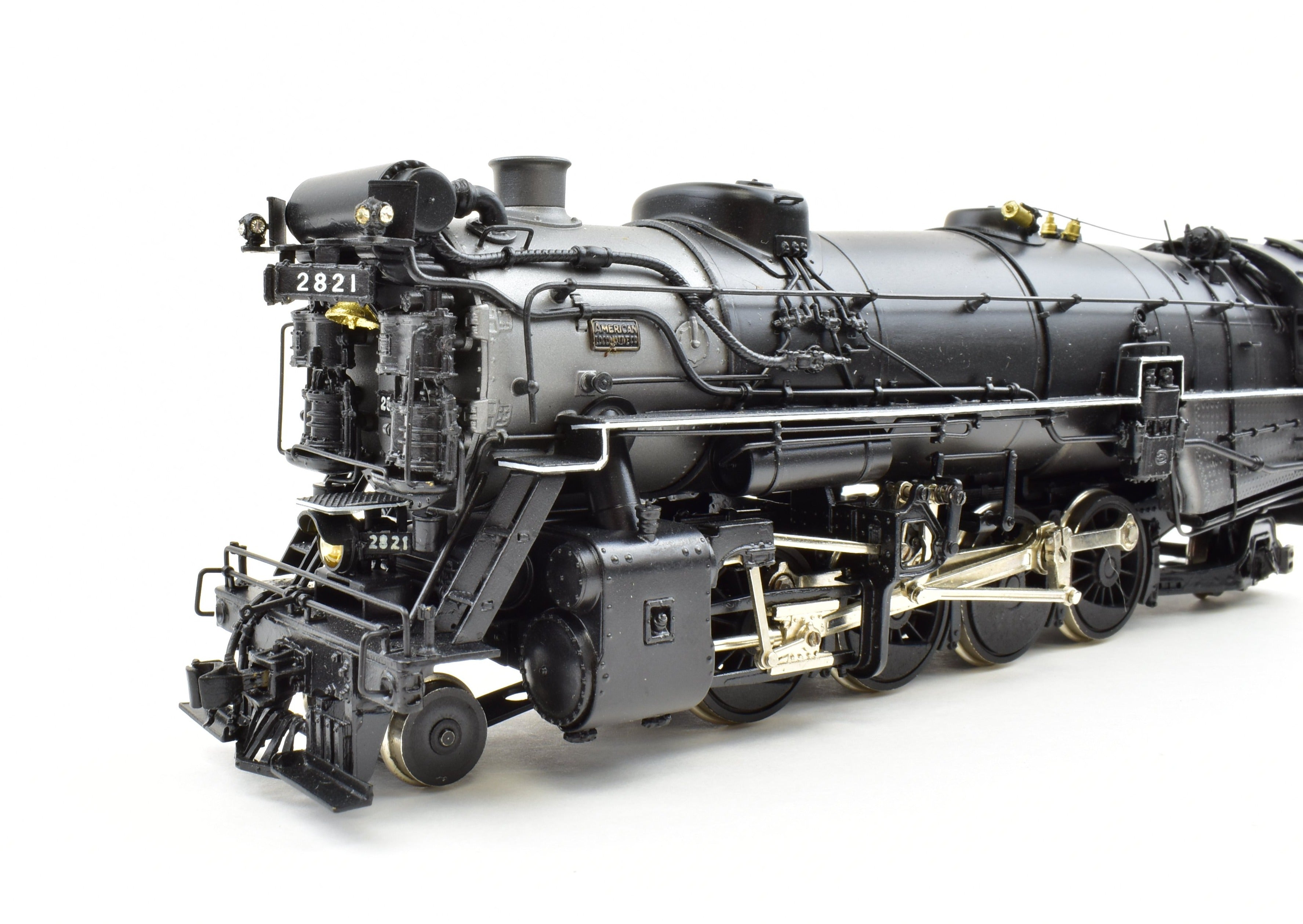 Highly Detailed HO Scale Brass Pacific Fast Mail Model - United C&O Chesapeake & Ohio 2-8-2 K-3 Mikado Crown Model with Pro-Paint #2821 from 1978
