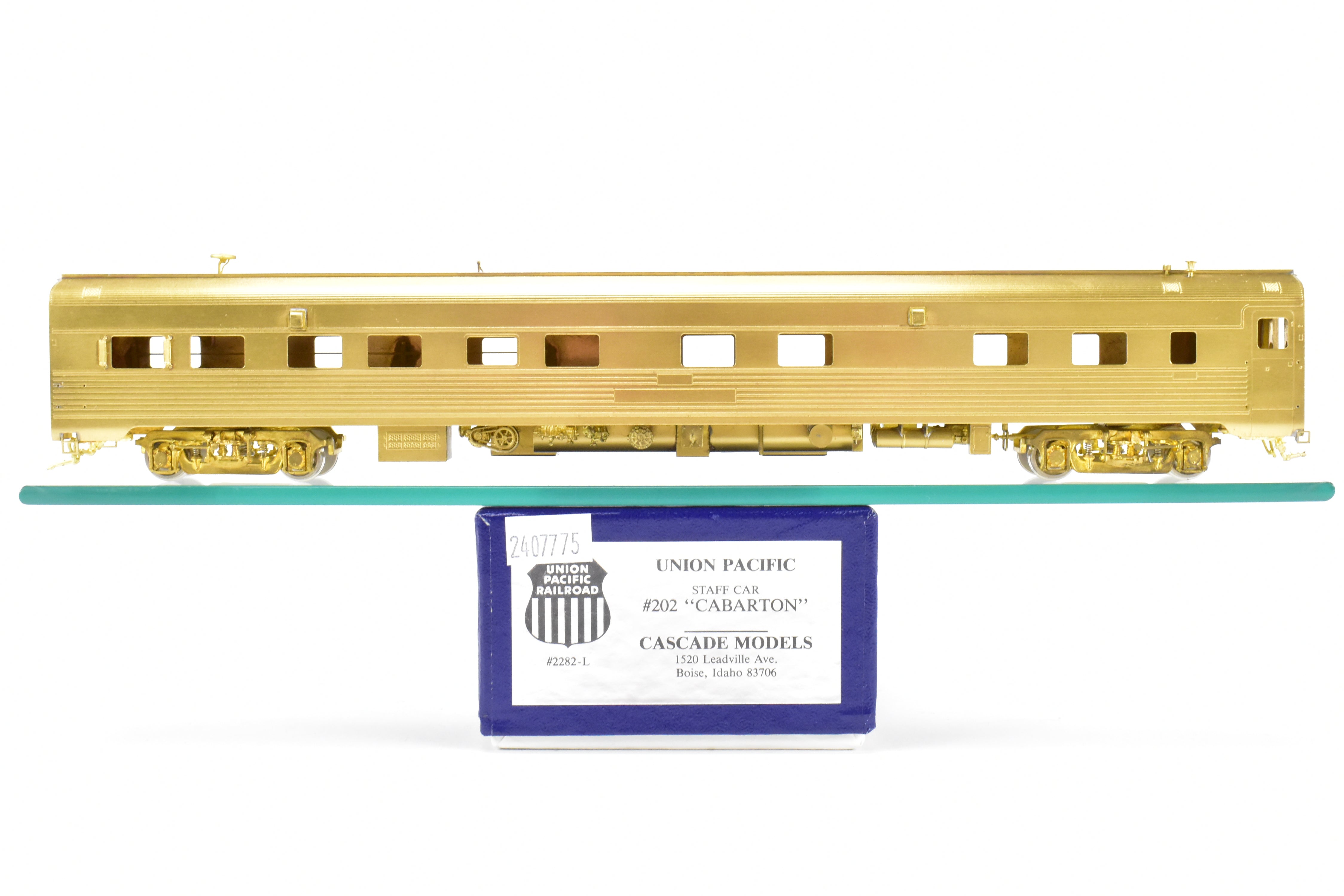 High - Quality HO Scale Brass Cascade Models Union Pacific Budd 10 RMT - 6DBR Cabarton Staff Car Model #202