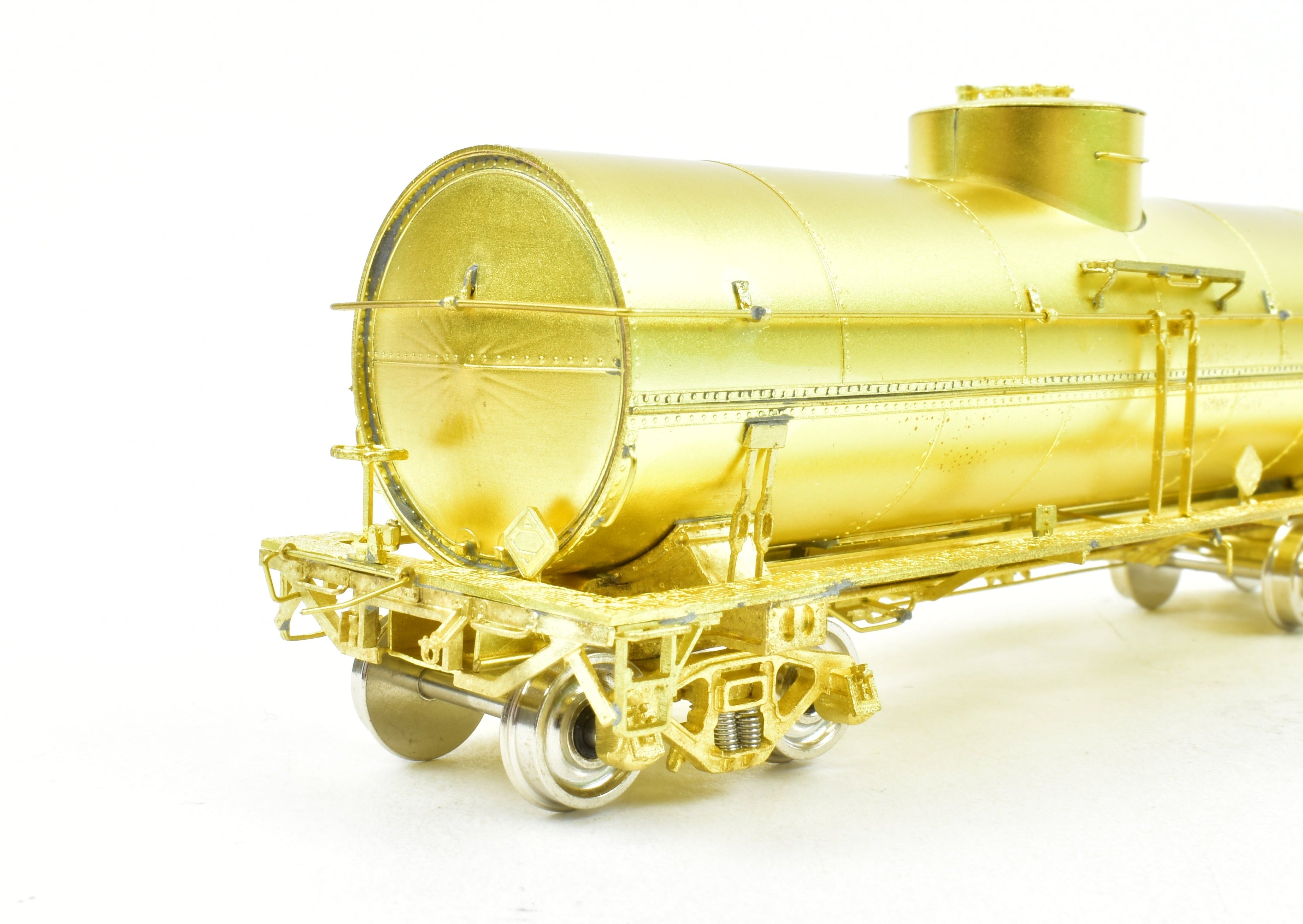 HO Scale Brass Freight Car Model - Overland Models, Inc. Various Roads GATX 10,000 Gallon Insulated Single Dome Tank Car