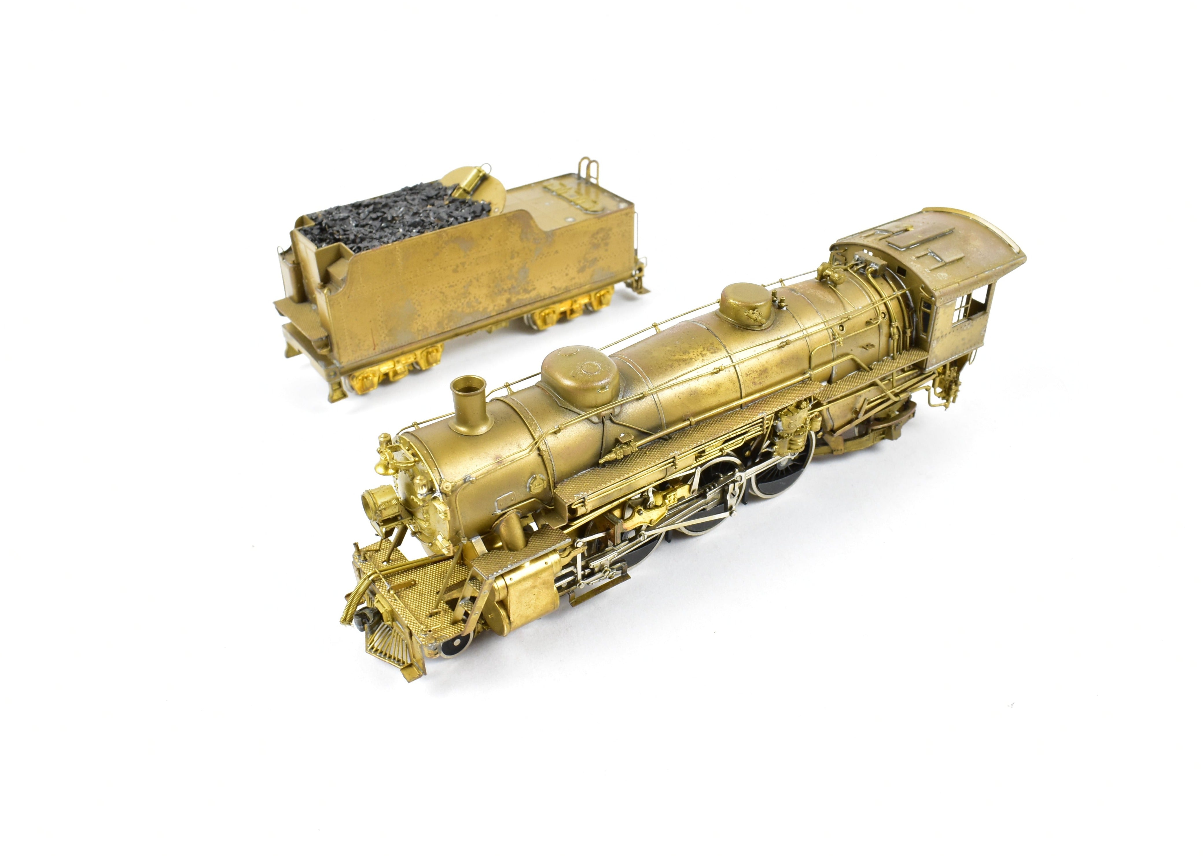 HO Scale Brass Pacific Fast Mail Model - United States Railway Administration Various Roads 4 - 6 - 2 Light Pacific Locomotive from Atlas Industries in Japan