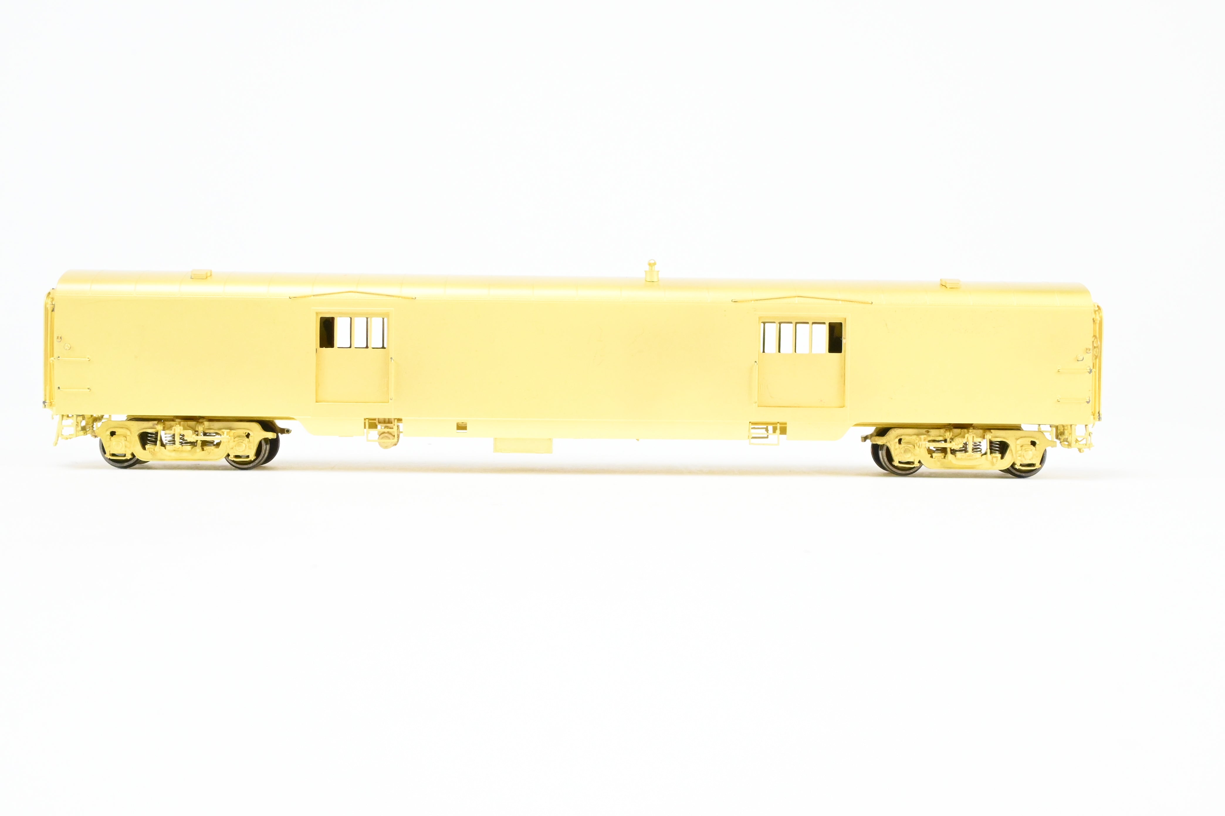 HO Scale Brass Great Northern Streamlined Baggage Car #266 - 267 by A. W. Enterprises