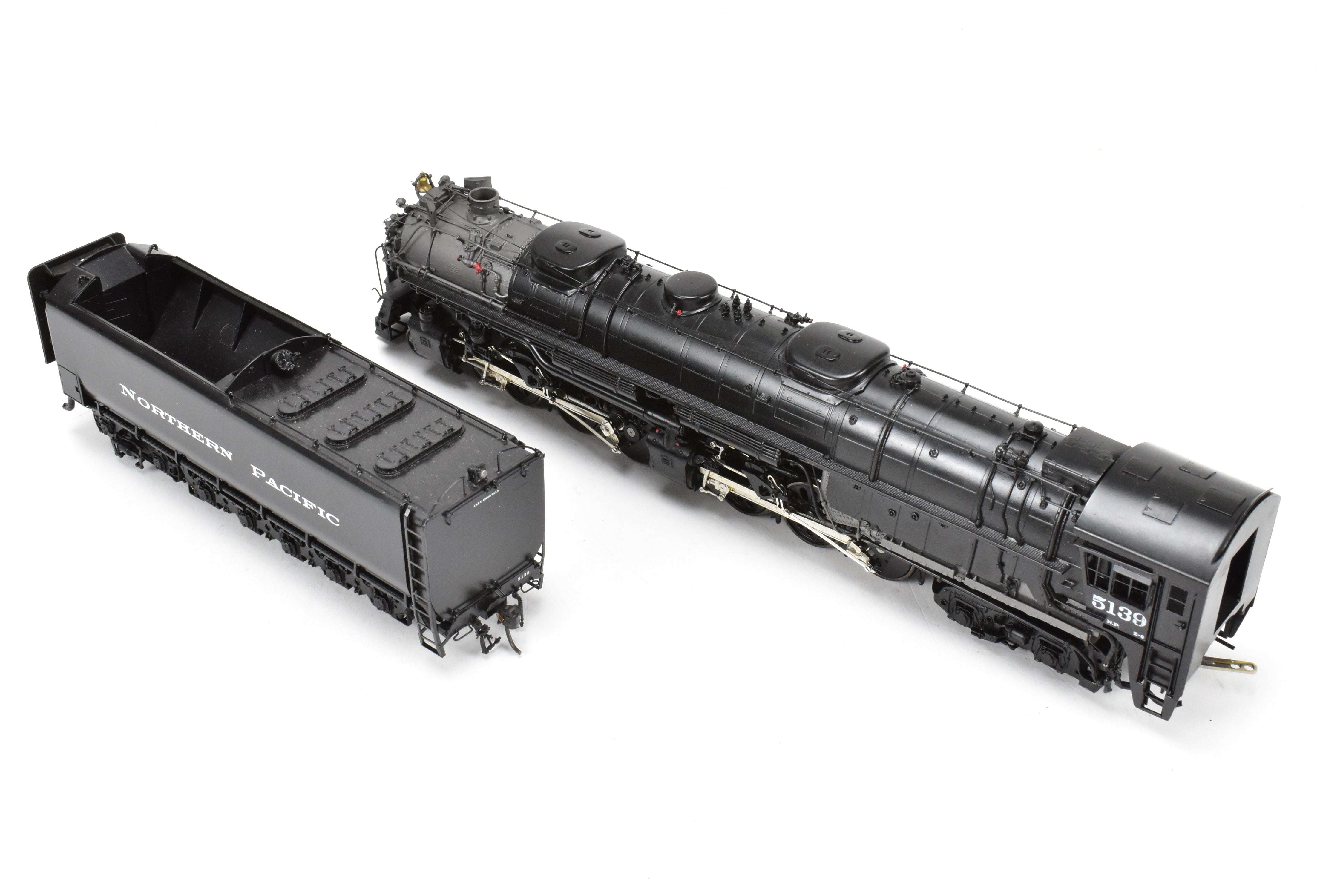 HO Brass OMI - Overland Models NP Z - 8 4 - 6 - 6 - 4 FP #5139 with Minor Issues, As - Is