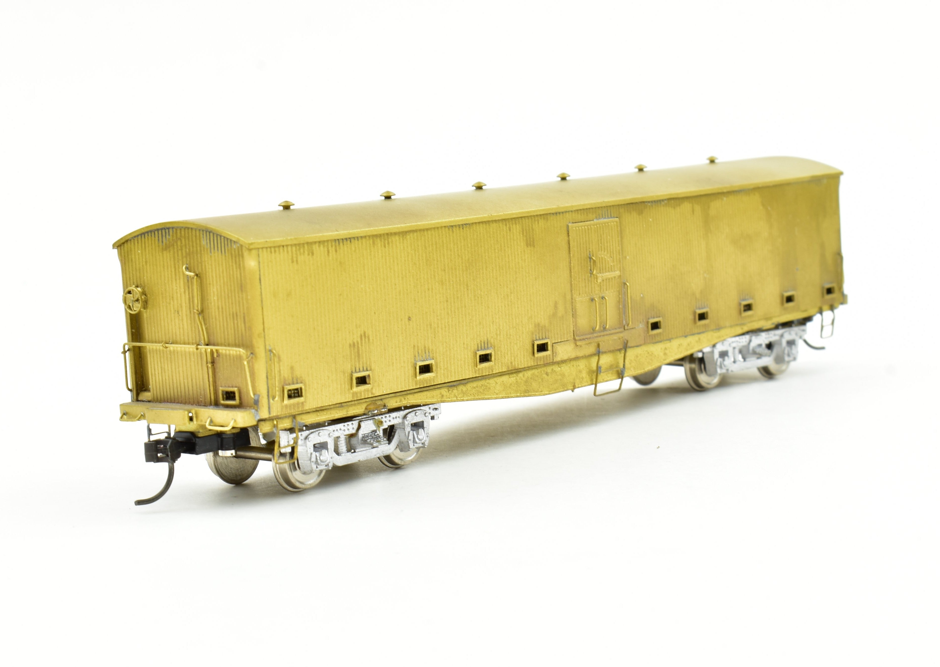 HO Scale Brass Alco Models New York Central (NYC) Milk Reefer Model with Cast Metal Trucks for Model Train Enthusiasts