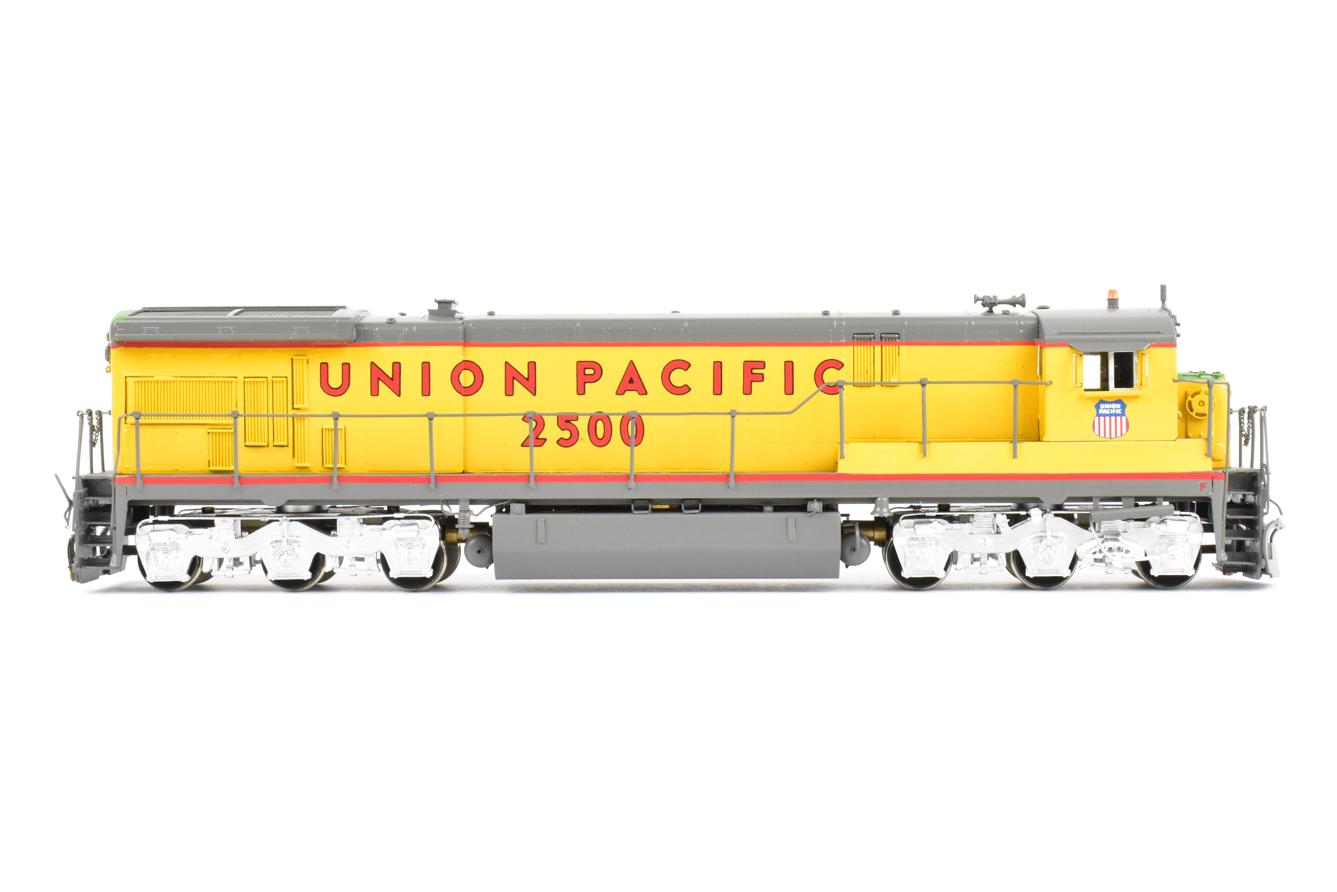 HO Brass OMI Union Pacific GE C30 - 7 Double - Window Cab Custom Painted in Yellow/Gray #2500