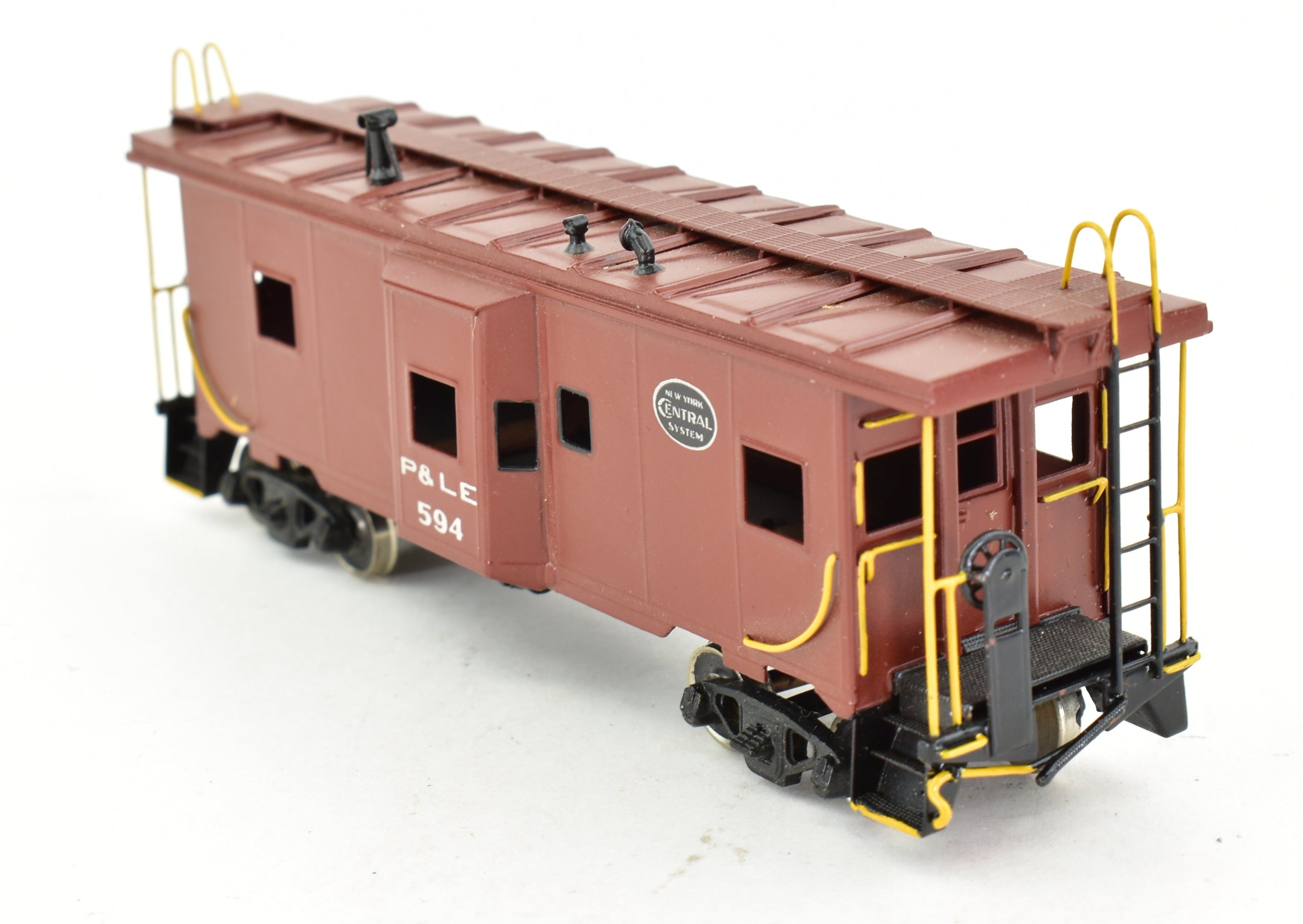 HO Scale Brass Alco Models Pittsburgh & Lake Erie (P&LE) Bay Window Cabin Car Caboose Model for Collectors and Train Enthusiasts